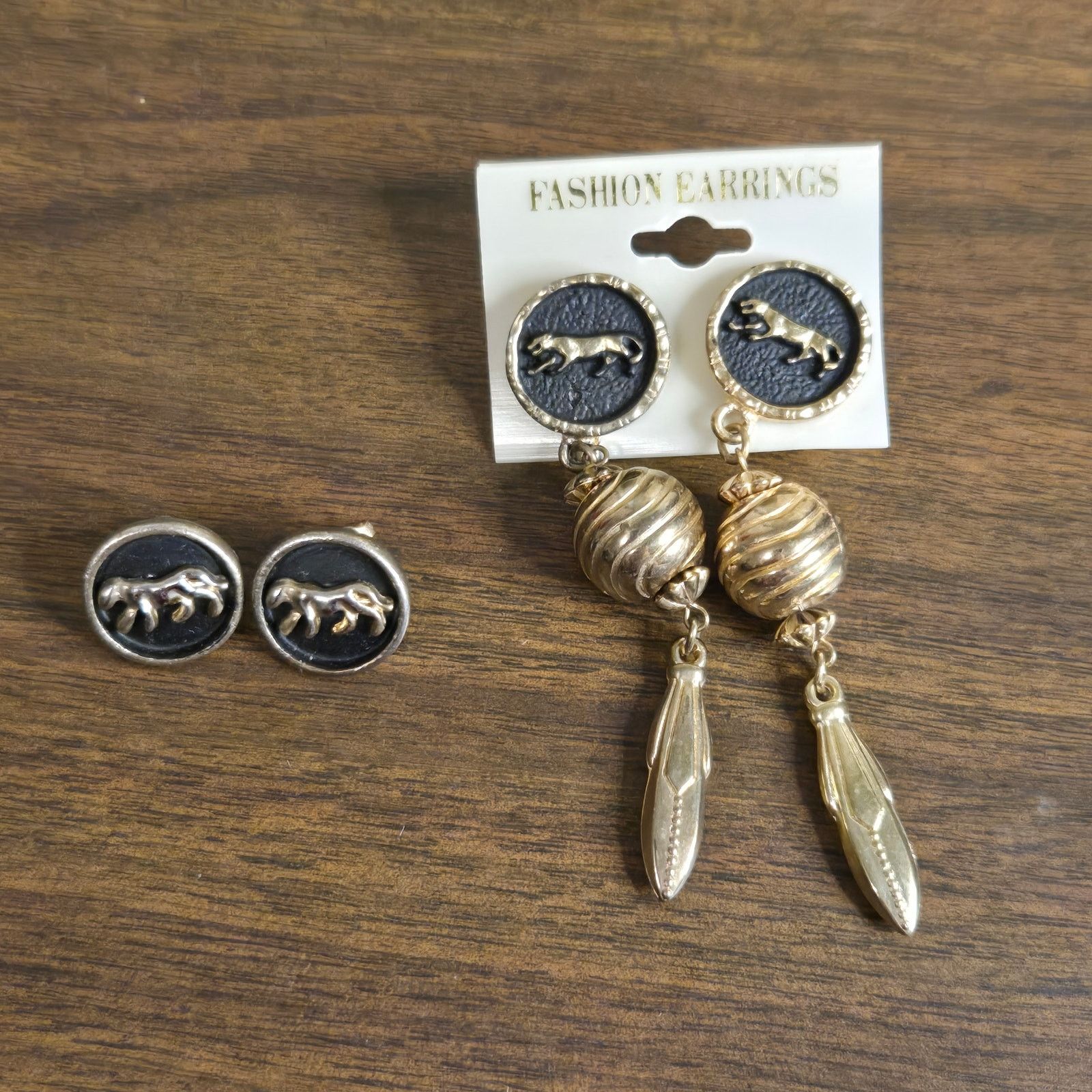 Vintage Vtg 80s Gold Tone Panther Jaguar Statement Earrings Size ONE SIZE - 1 Thumbnail