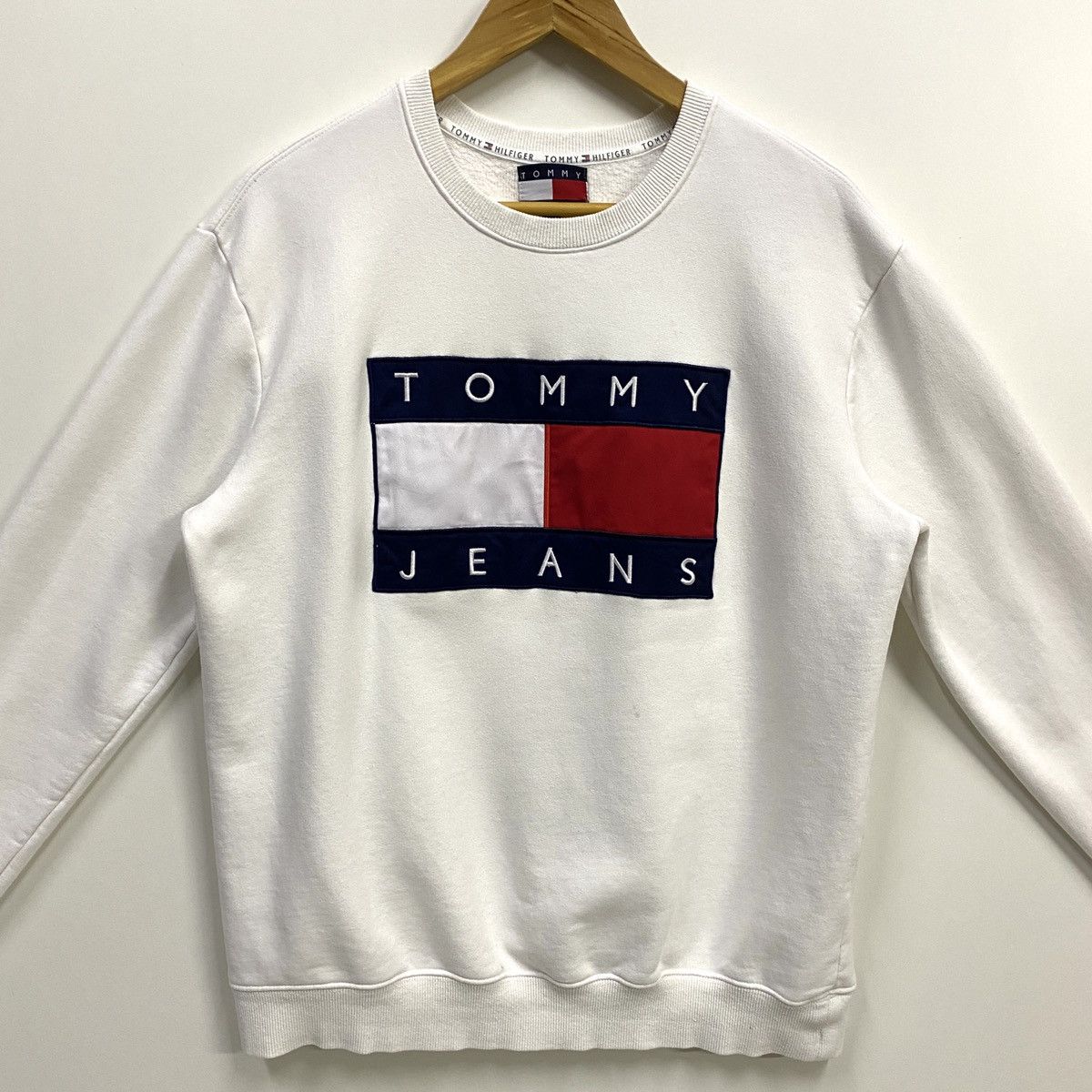 Tommy Hilfiger × Tommy Jeans × Vintage Vintage 90s Tommy Jeans Crewneck Sweatshirt Size US M / EU 48-50 / 2 - 2 Thumbnail