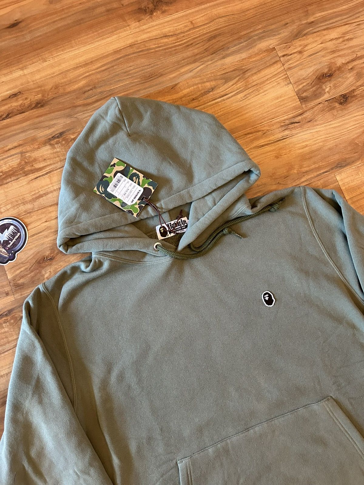 Bape NEW Bape Olive Green One Point Ape Face Pullover Hoodie Size US L / EU 52-54 / 3 - 3 Thumbnail