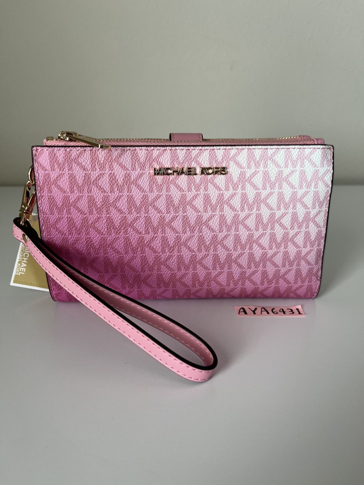 Michael Kors Michael Kors Wallet Size ONE SIZE - 1 Thumbnail