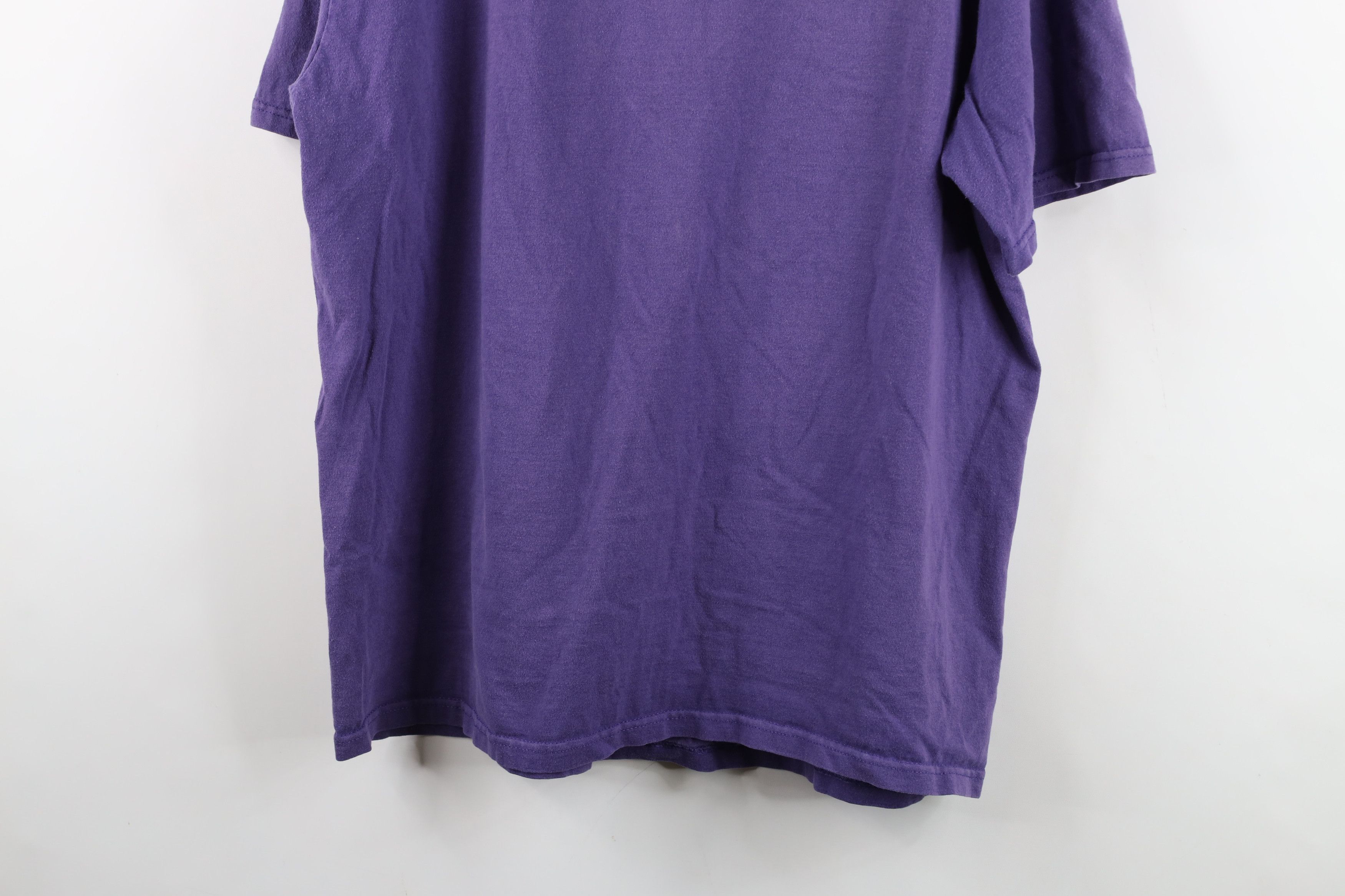 Vintage Vintage Y2K Streetwear Short Sleeve T-Shirt Purple Cotton Size US L / EU 52-54 / 3 - 11 Thumbnail