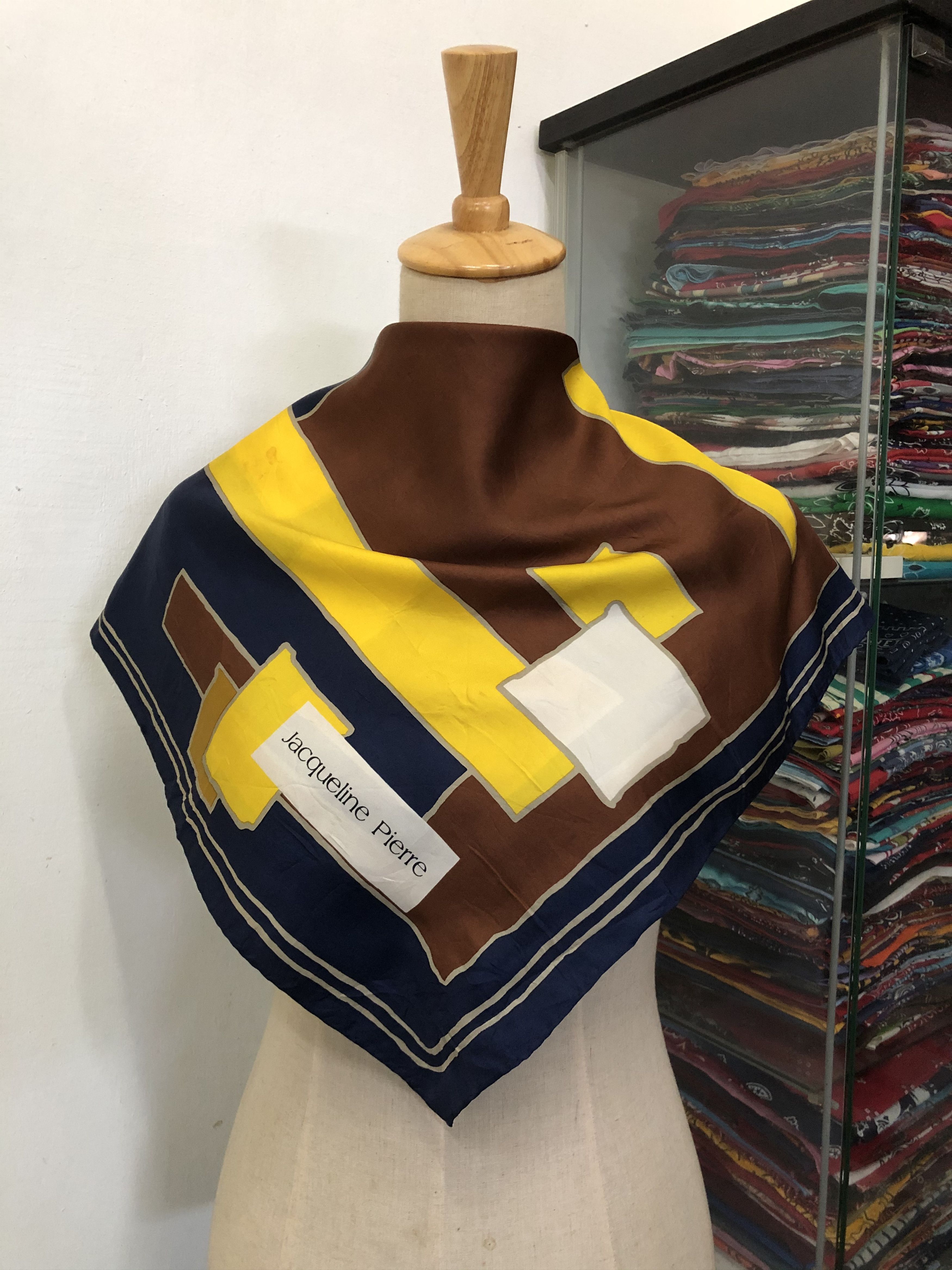 Vintage Vintage Jacqueline Pierre Silk Scarf Size ONE SIZE - 1 Thumbnail