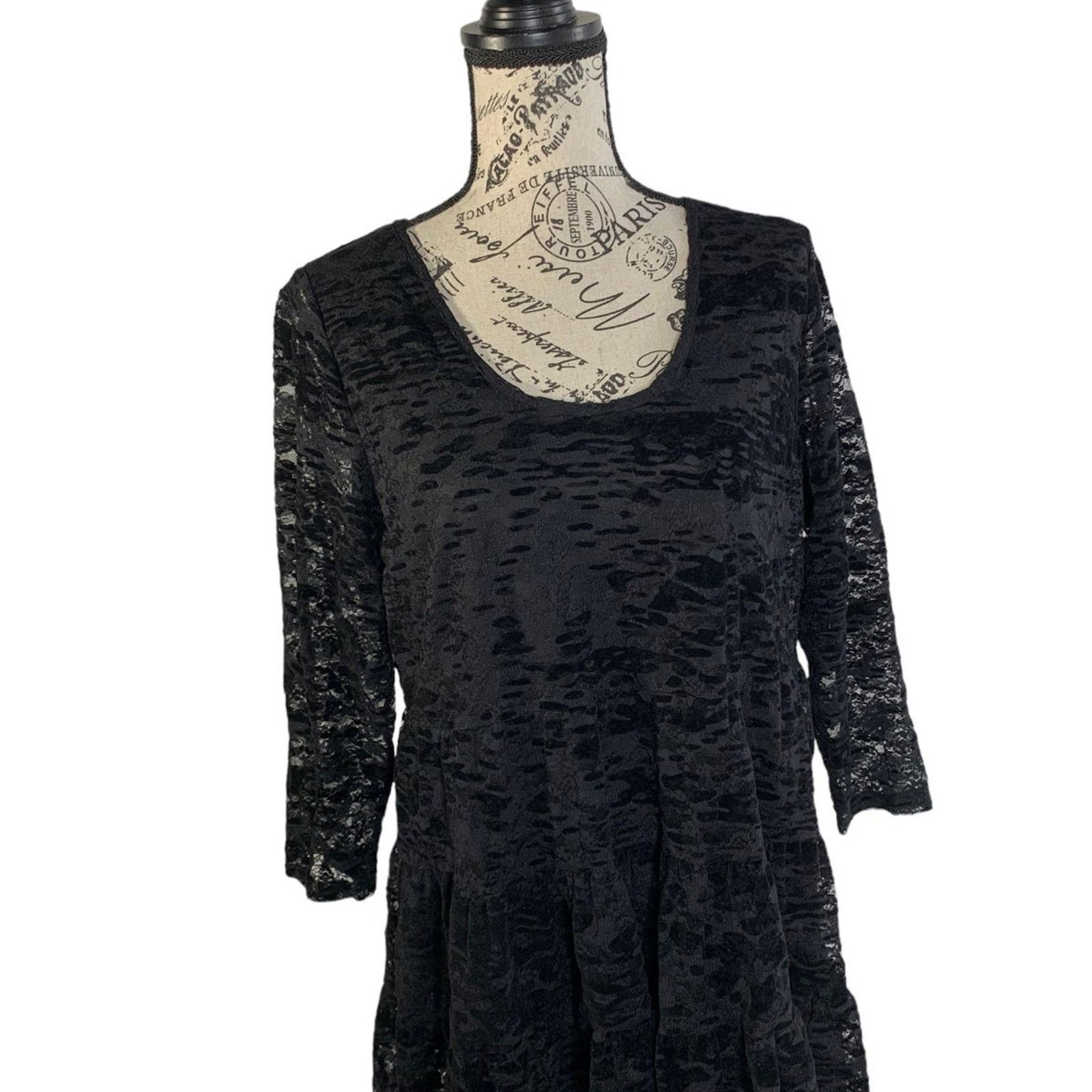 American Rag American Rag Women 's XL Top Black Retro Lace 3/4 Sleeve Size XL / US 12-14 / IT 48-50 - 1 Thumbnail