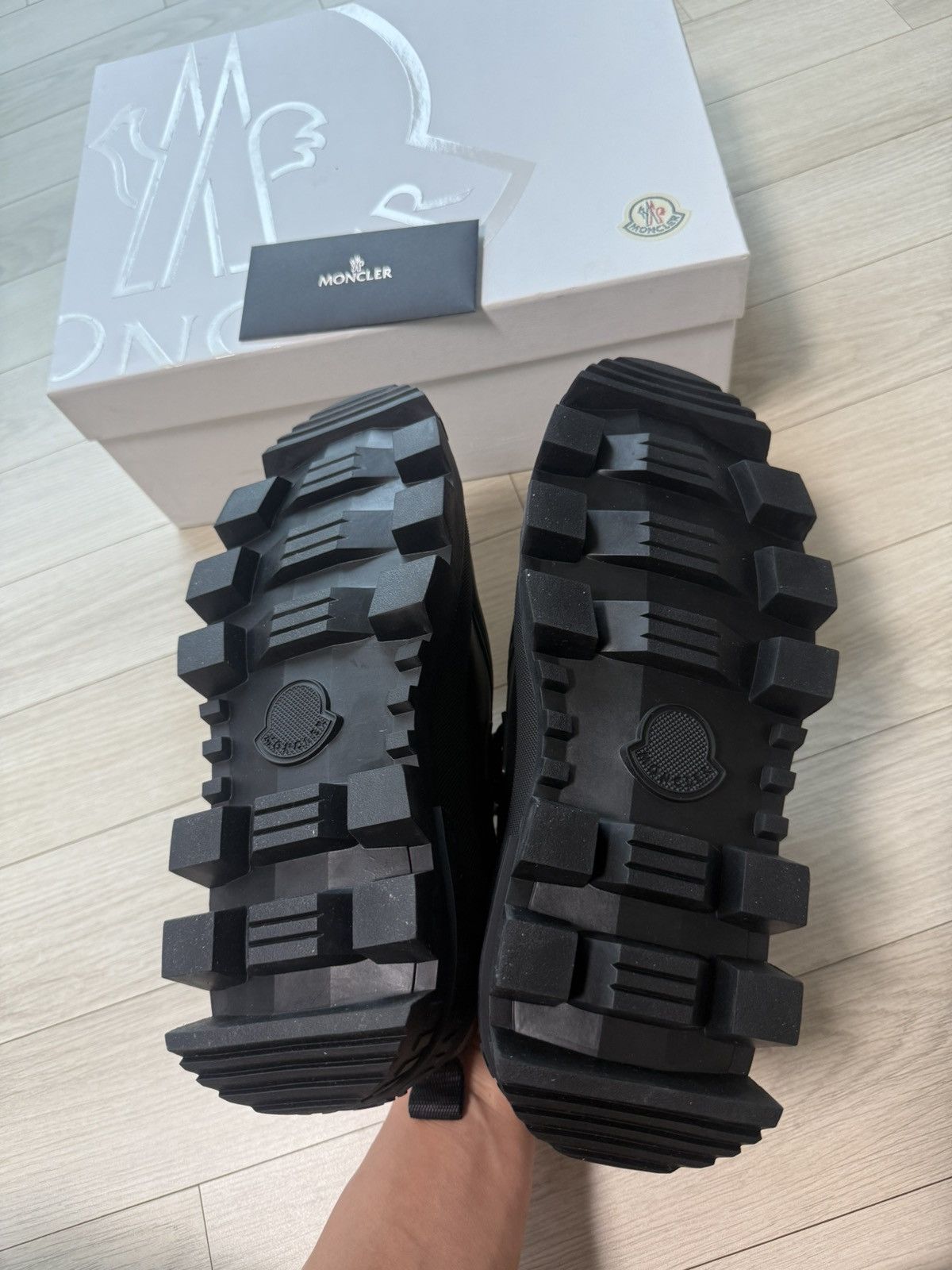 Moncler [New] Moncler leather Loafers 41-42size Size US 8.5 / EU 41-42 - 7 Thumbnail