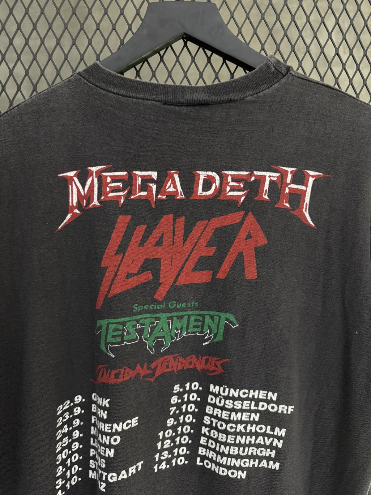 Band Tees Vintage 1990s Clash Of The Titans Slayer Megadeath Testament Size US L / EU 52-54 / 3 - 5 Thumbnail