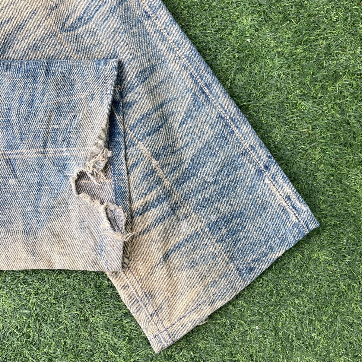 Japanese Brand A.V.H COSTUME DISTRESSED JEANS Size US 31 - 6 Thumbnail