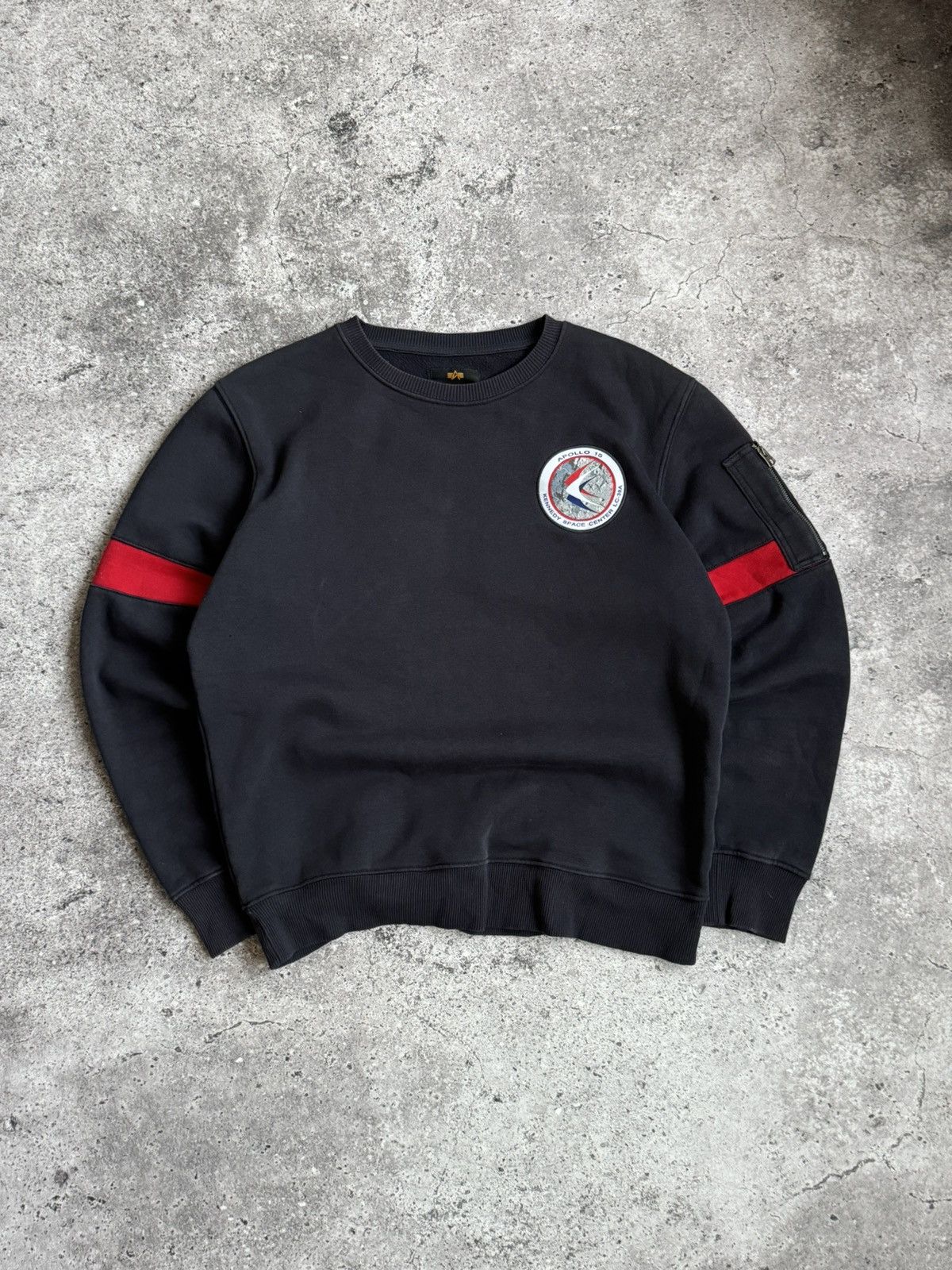 Alpha Industries × Vintage Vintage Alpha Industries x NASA big logo sweatshirt Size US S / EU 44-46 / 1 - 4 Thumbnail