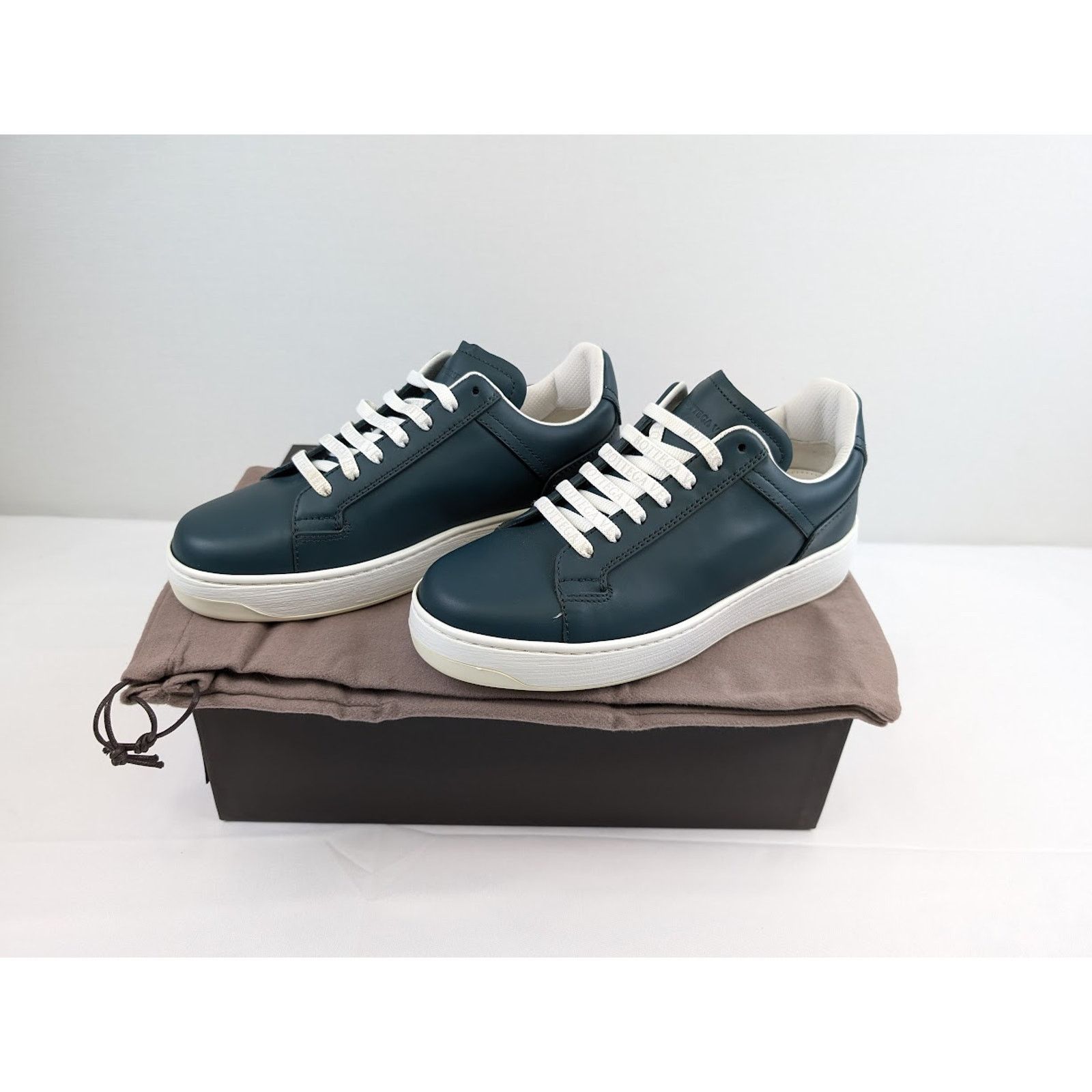 Bottega Veneta o1rshd1 Bolt Calf Low-Top Sneakers in Ottanio Size US 8.5 / EU 41-42 - 20 Thumbnail