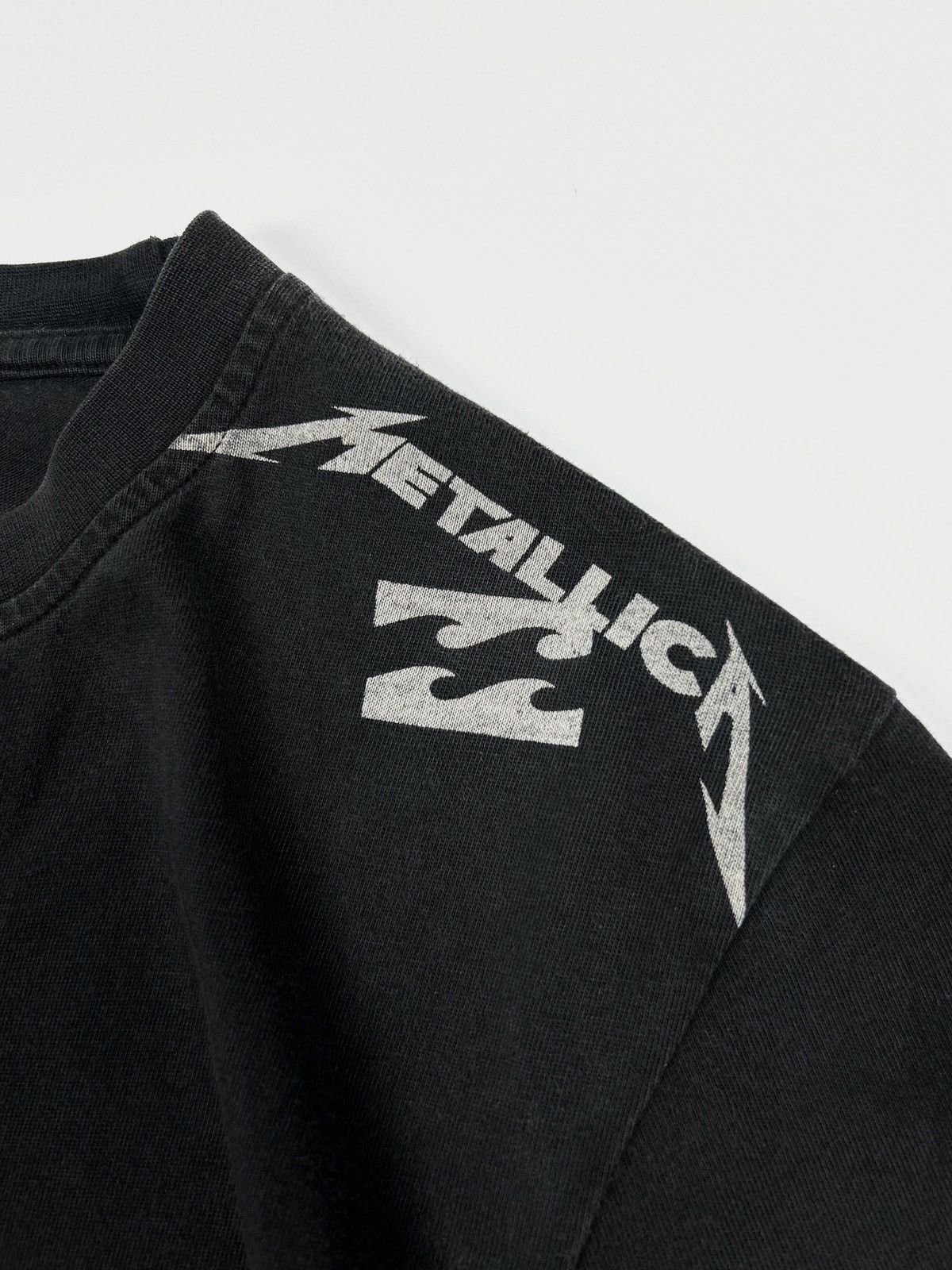 Metallica Vinatage Metallica x Billabong Rare Tee Black Size M Y2k Size US M / EU 48-50 / 2 - 8 Thumbnail