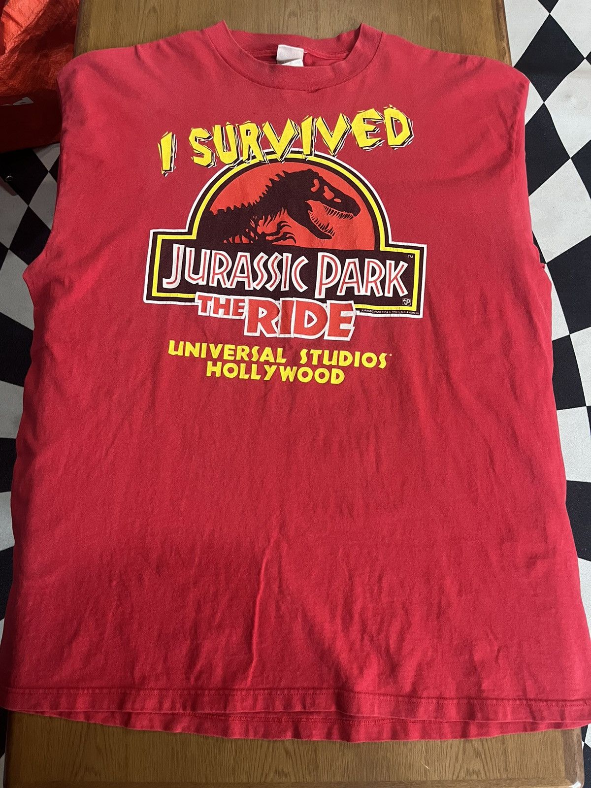 Universal Studios Vintage JURASSIC PARK i Survived 1996’s Universal Tshirt Size US XXL / EU 58 / 5 - 3 Thumbnail