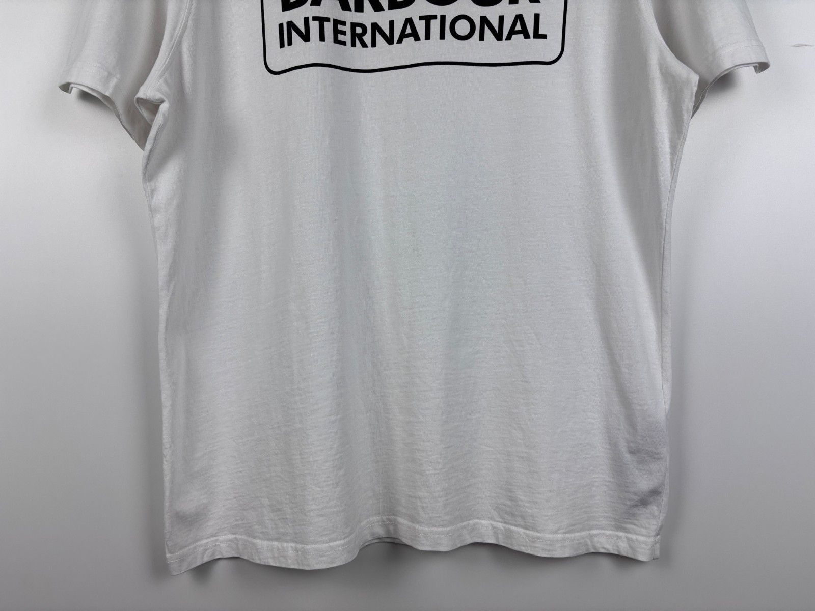 Barbour Barbour International Tailored Fit Graphic T-Shirt White XL Size US XL / EU 56 / 4 - 3 Thumbnail