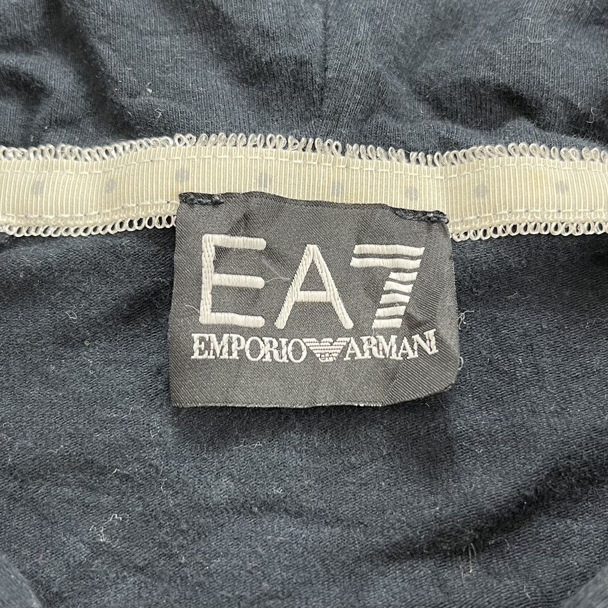 Emporio Armani 2000s Emporio Armani Luxury Glitter Style Zip Fur Hoodie Size US S / EU 44-46 / 1 - 5 Thumbnail