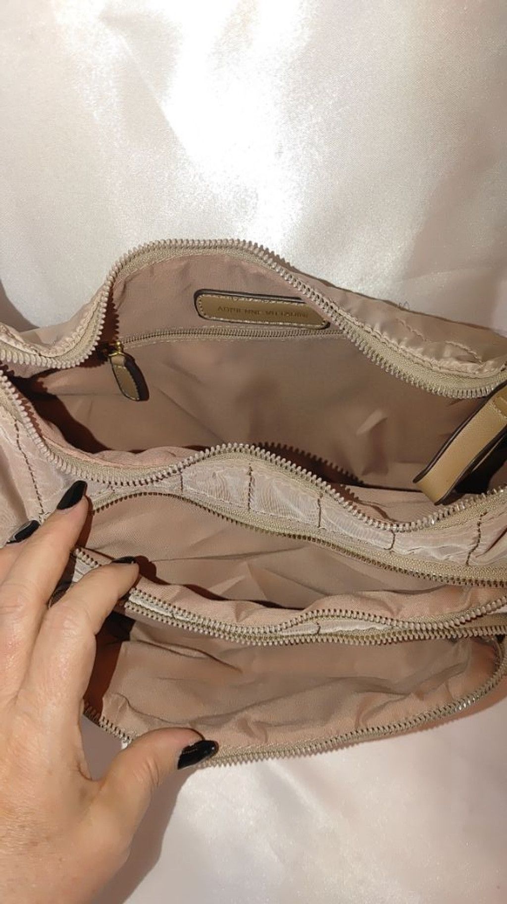 Adrianna Papell Adrienne Vittadini Quilted Nylon Crossbody Size ONE SIZE - 7 Thumbnail