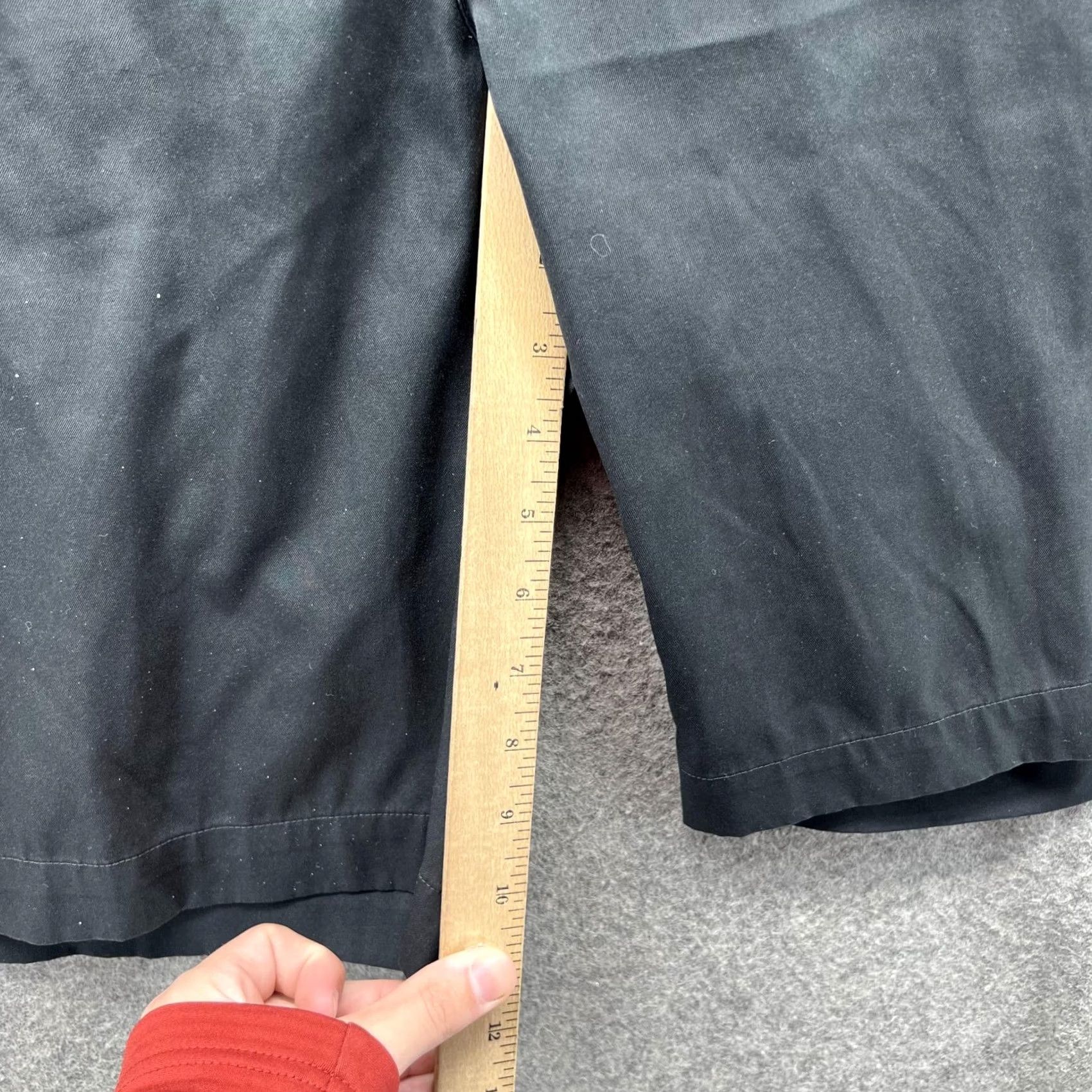 Nike VINTAGE Nike Shorts Men 38 Black Chino Flat Athletic Golf Dri Fit Swoosh Golf Shorts Mens Size US 38 / EU 54 - 6 Thumbnail