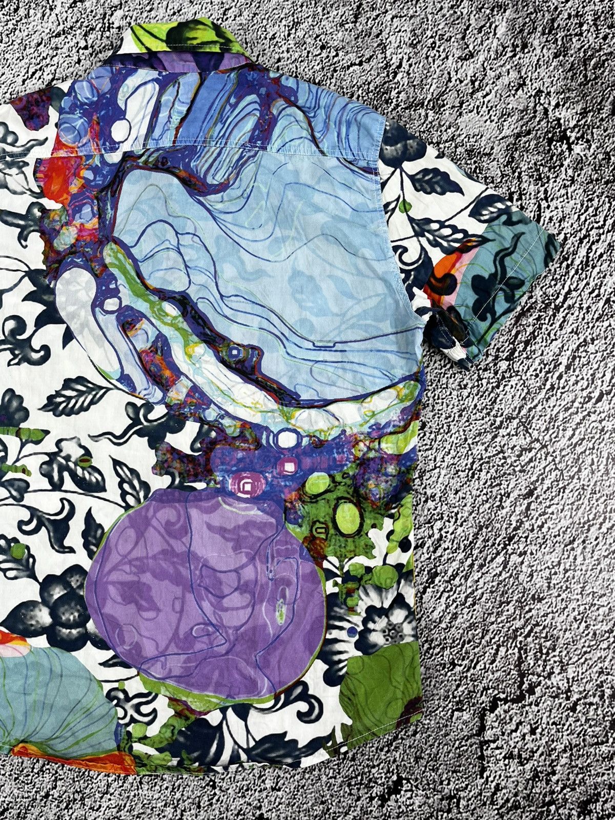 Vintage Vintage Y2K Desigual all over abstract shirt streetwear M Size US M / EU 48-50 / 2 - 8 Thumbnail