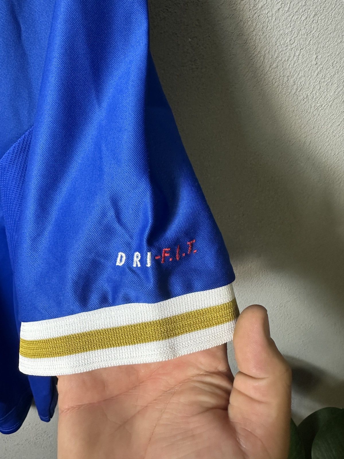 Nike × Vintage Italy Italia 1996-1997 Home Football Shirt Jersey Nike Retro Size US XL / EU 56 / 4 - 4 Thumbnail