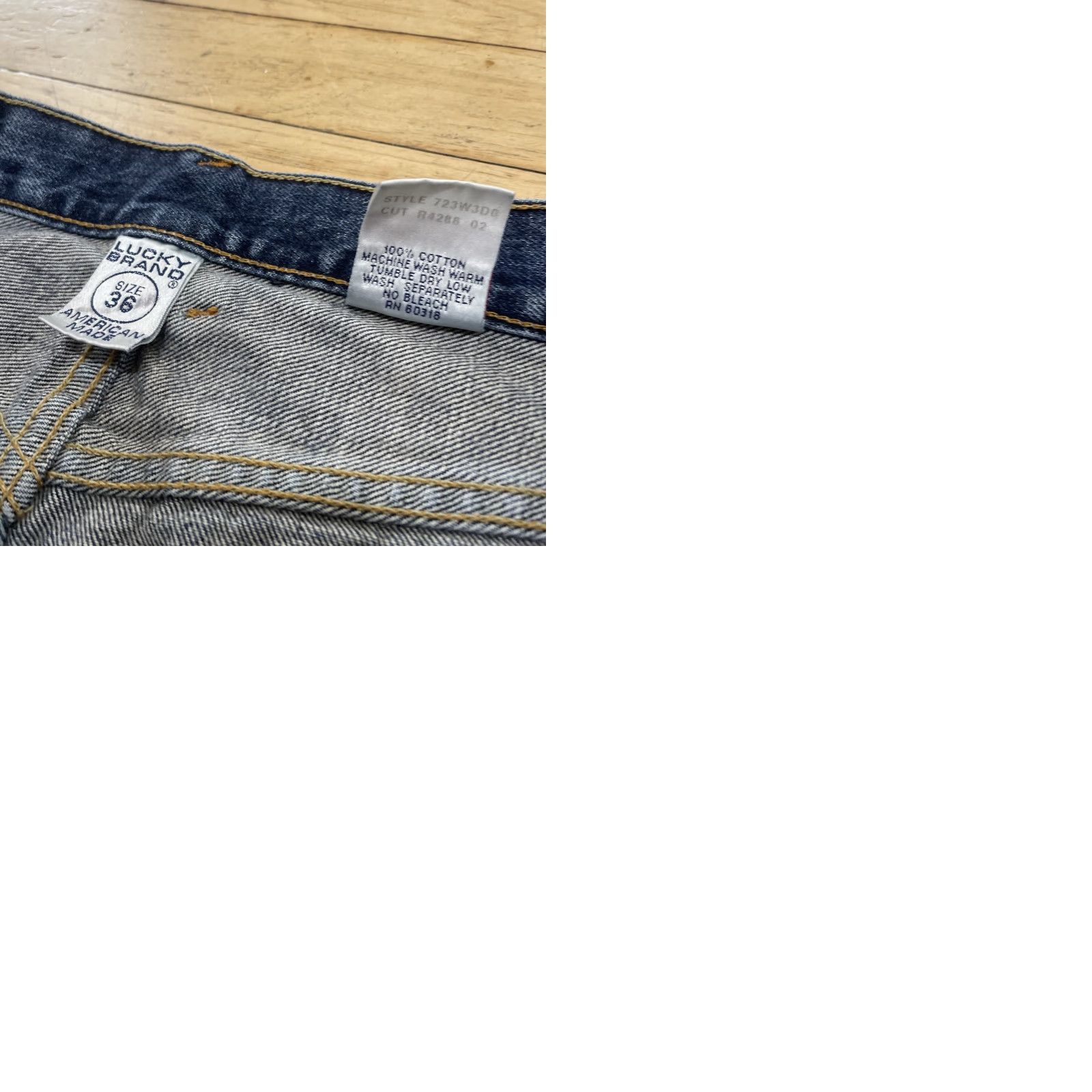 Lucky Brand VINTAGE Lucky Brand Jeans 36 X 32 Straight Rivet Fly Made USA Dungarees TV Movie Men Jeans Blue 5-Pocket Design USA Theme Y2K Streetwear Whiskers Mens Size US 36 / EU 52 - 12 Thumbnail