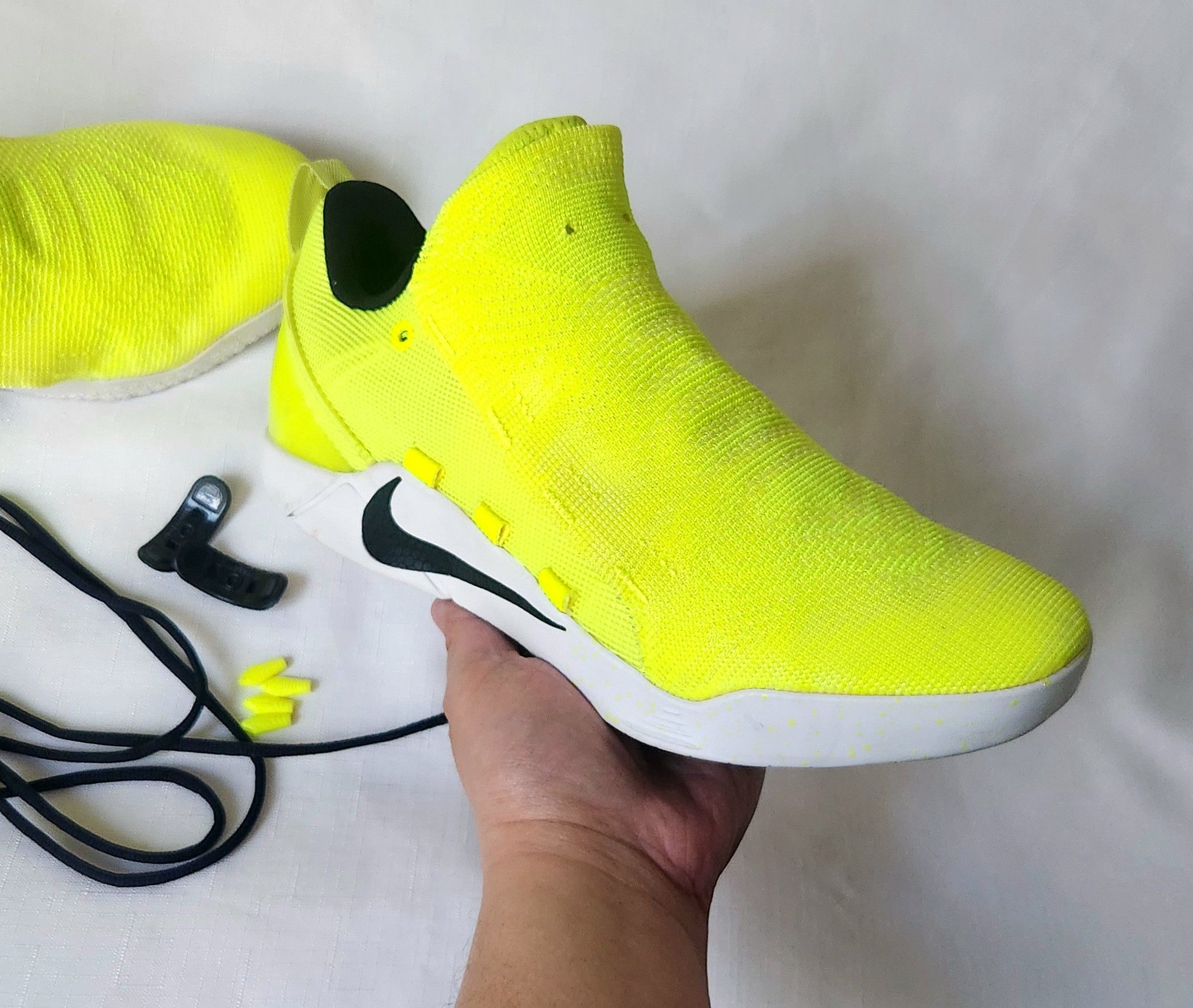 Nike Kobe AD NXT Low VOLT Grinch 916832-710 Basketball SZ 12