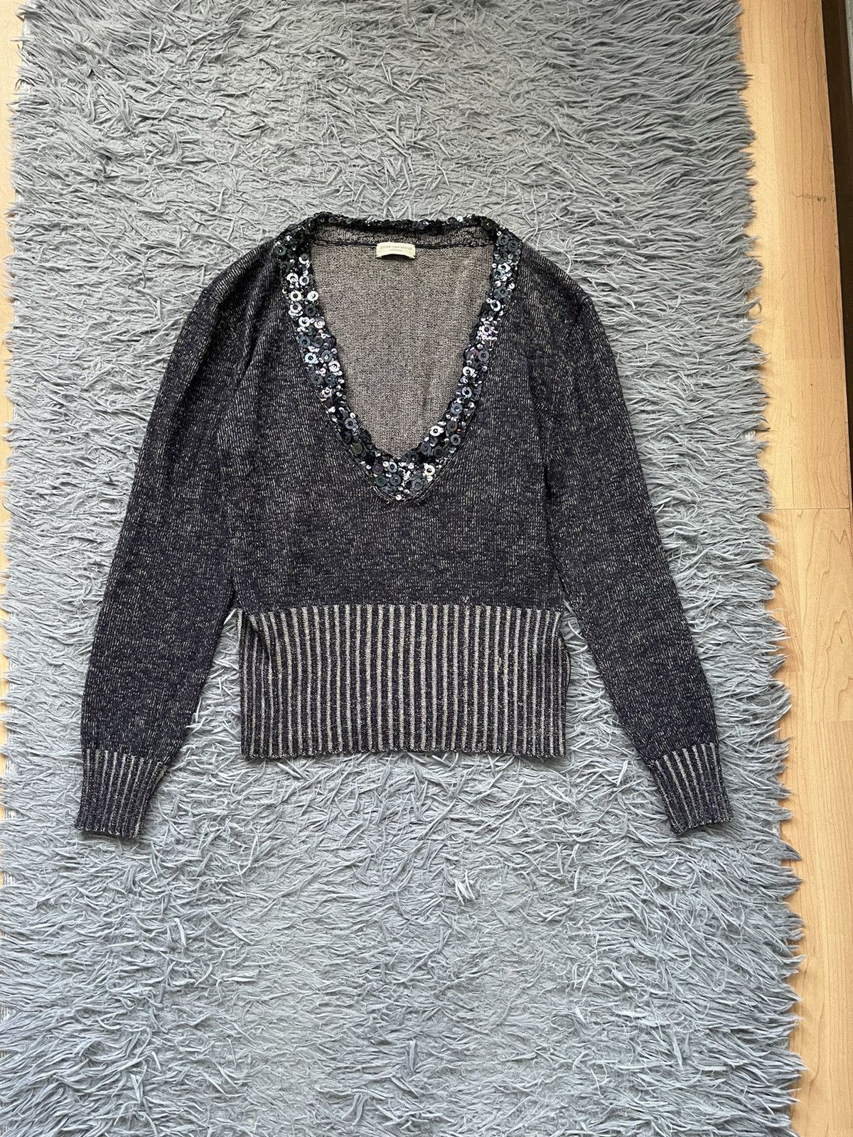 Dries Van Noten avant garde shining v-neck sweater