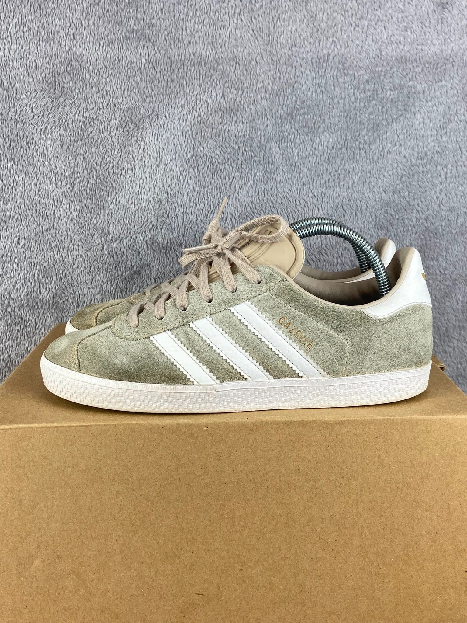 Adidas Adidas Gazelle sneakers grey retro vintage streetwear Size US 5 / EU 37 - 2 Thumbnail