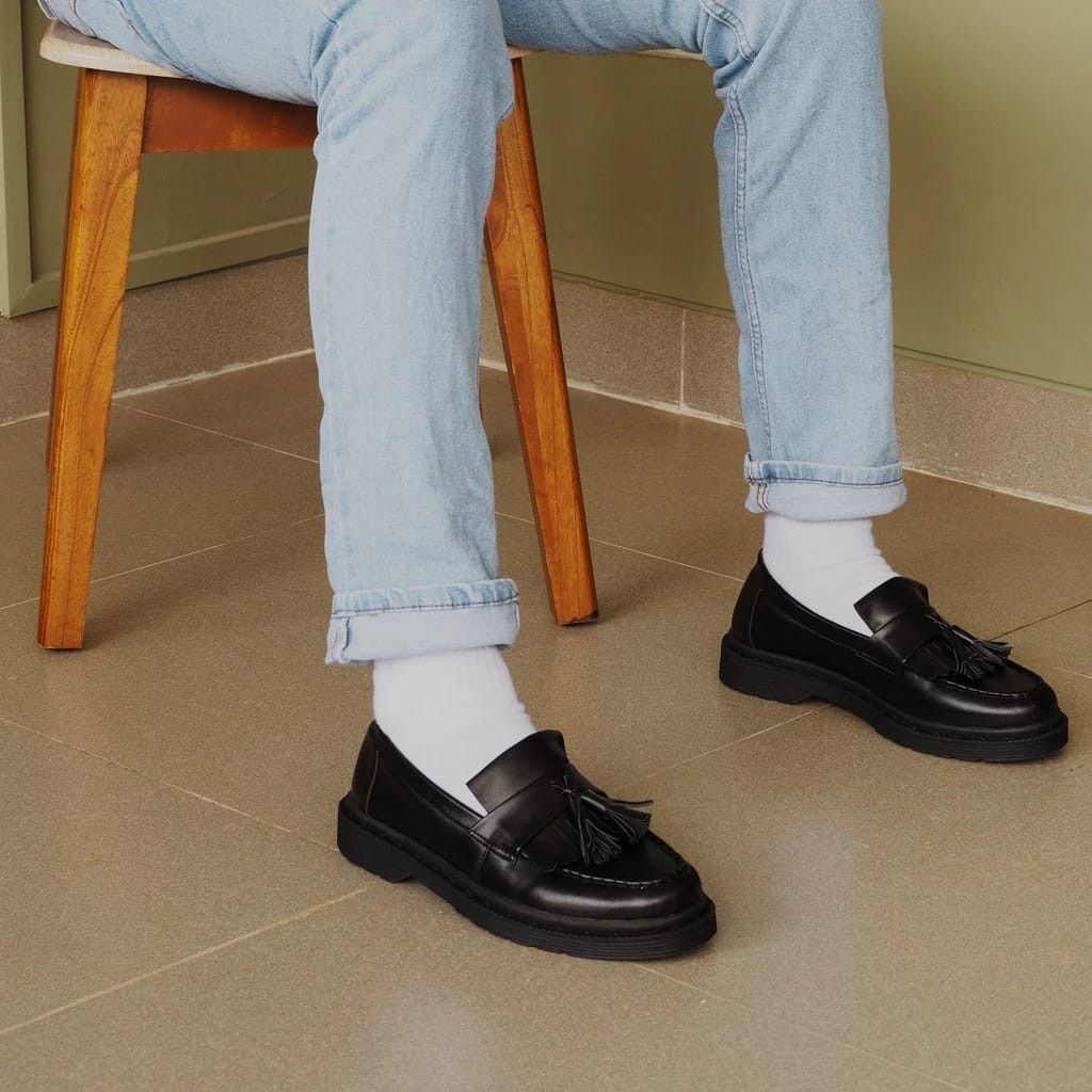 Ivy Crew × Simple Shoes Blake Leather Loafer Black Size US 10 / EU 43 - 4 Thumbnail
