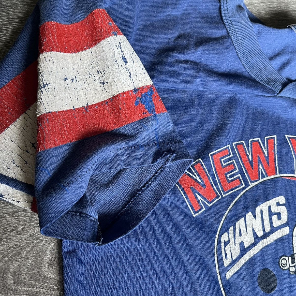 NFL Vintage 1980s NFL NY New York Giants Helmet Garan Jersey Tee Size L / US 10 / IT 46 - 9 Thumbnail