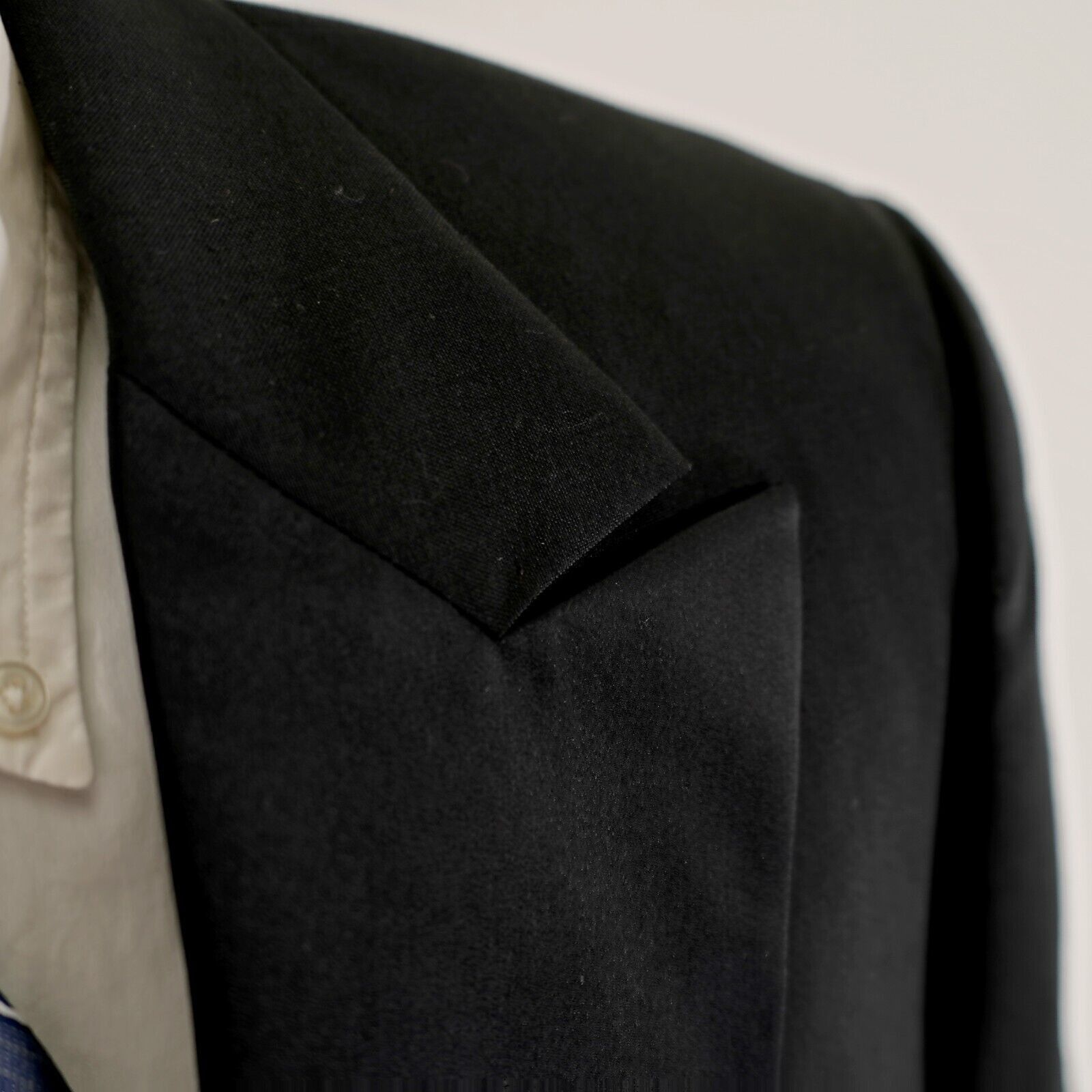 Saks Fifth Avenue Lord West Saks Fifth Ave Black Wool 1 Felt Button Tuxedo Jac Size 38R - 2 Thumbnail