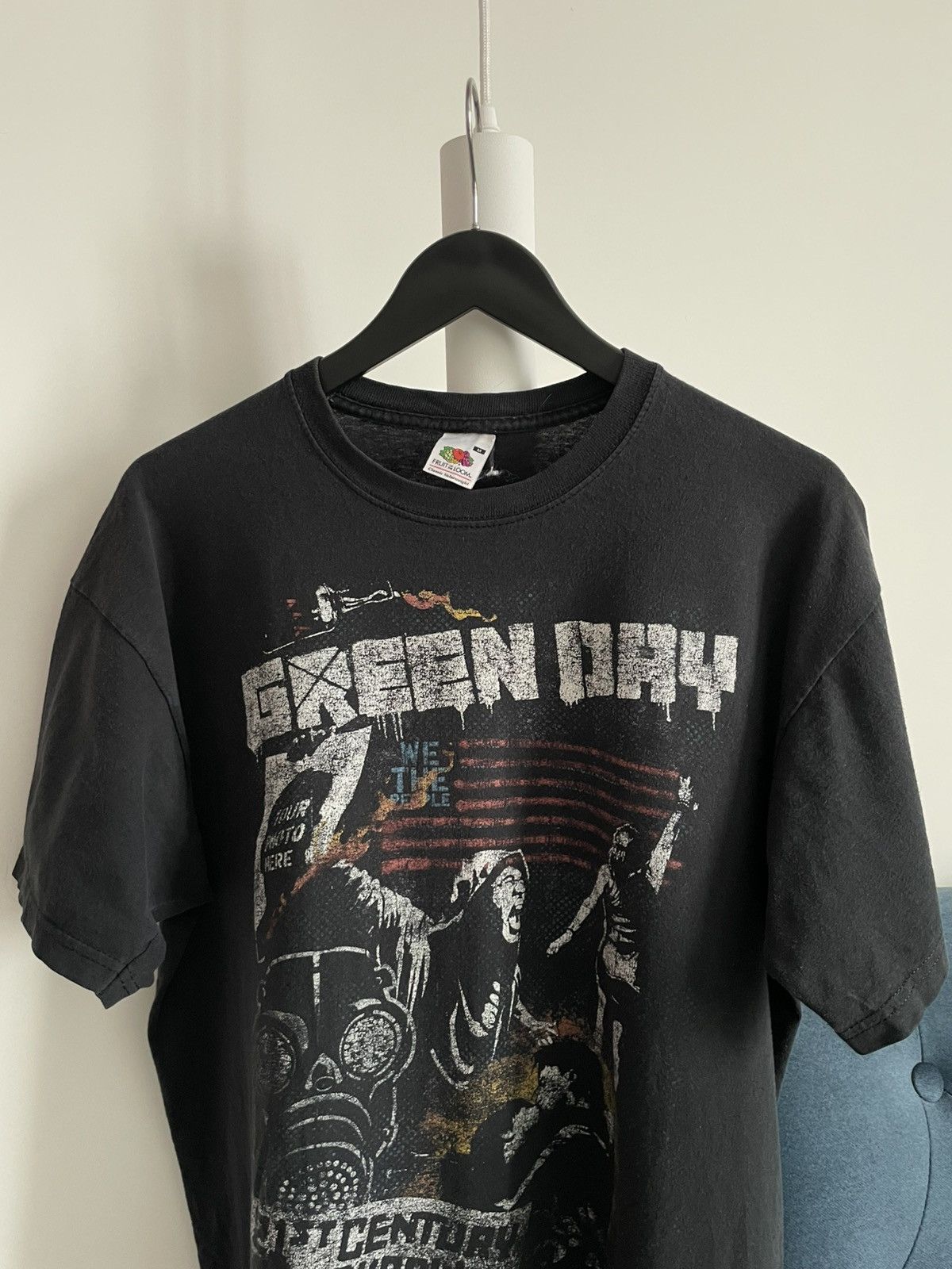 Band Tees Vintage Green Day 2010 Tour F-Shirt Band Tee Black RARE Size US M / EU 48-50 / 2 - 3 Thumbnail