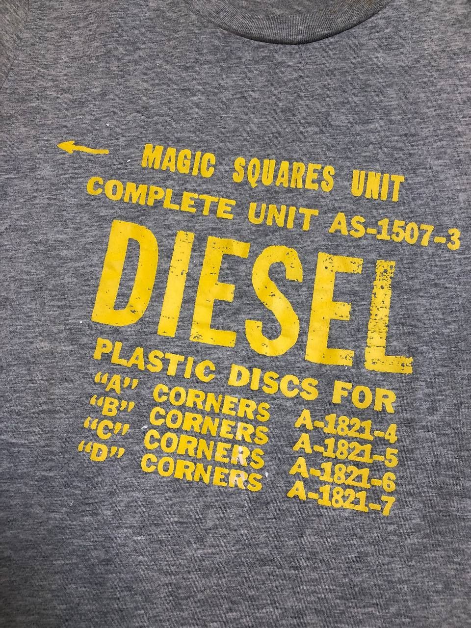 Diesel VINTAGE Y2K DIESEL BIG LOGO AVANTGARDE TEE ARCHIVE STYLE Size US M / EU 48-50 / 2 - 4 Thumbnail
