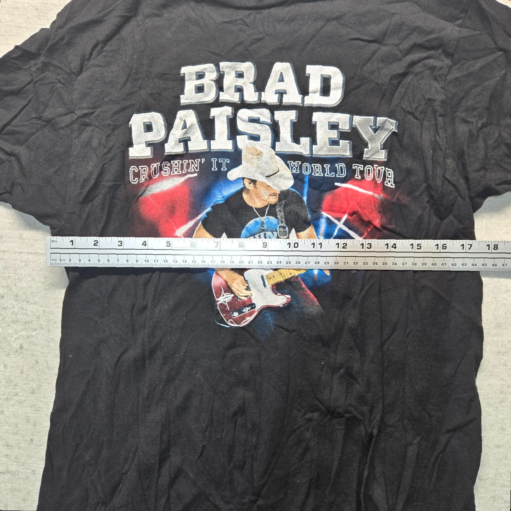 Anvil Brad Paisley Crushin’ It World Tour T-Shirt Mens L Black Short Sleeve Cotton Anvil Crew Neck 2-Sided Concert Shirt Size US L / EU 52-54 / 3 - 5 Thumbnail