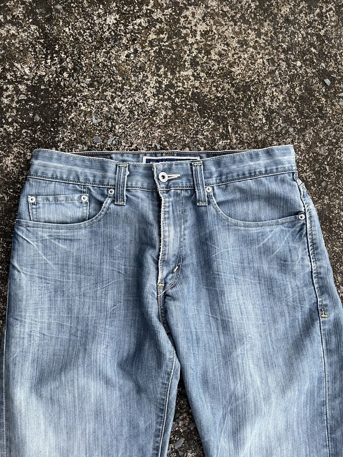 Levi's Vintage Levis 527 Flare Bootcut Jeans Distressed Size US 32 / EU 48 - 2 Thumbnail