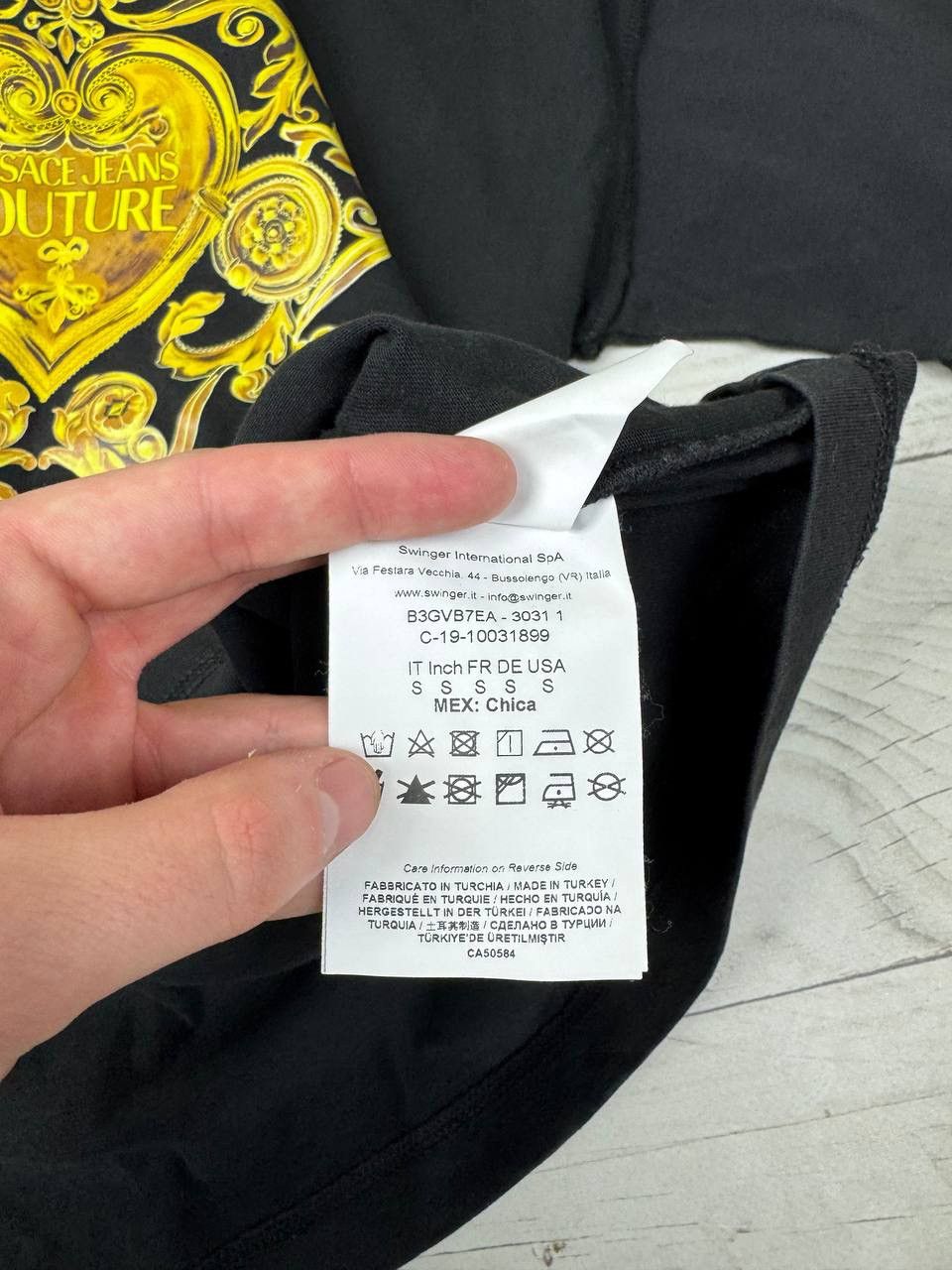 Versace Versace Jeans Couture Baroque T-Shirt Size US S / EU 44-46 / 1 - 7 Thumbnail