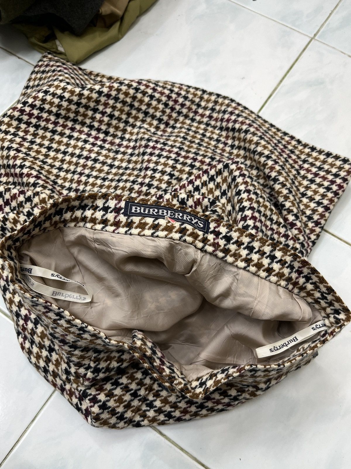 Burberry × Vintage 🔥🔥🔥STEALS VTG BURBERRYS WOOL SKIRTS Size 27" / US 4 / IT 40 - 10 Thumbnail