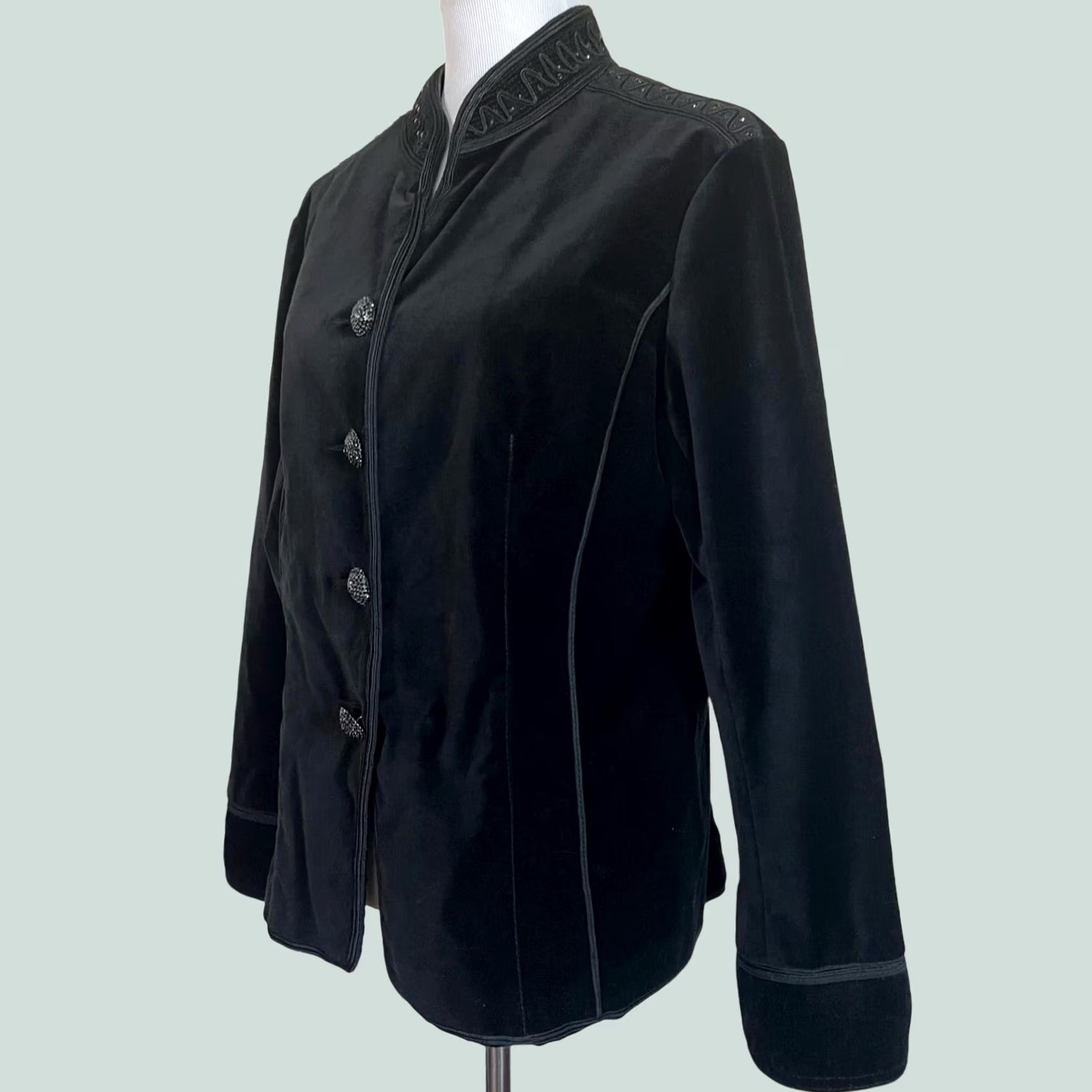 Velvet Reba Velvet Jacket Blazer Black Embellished Details Mandarin Collar Women’s 1X Blazer Plus 1X Womens Velvet Jacket Size XL / US 12-14 / IT 48-50 - 1 Thumbnail