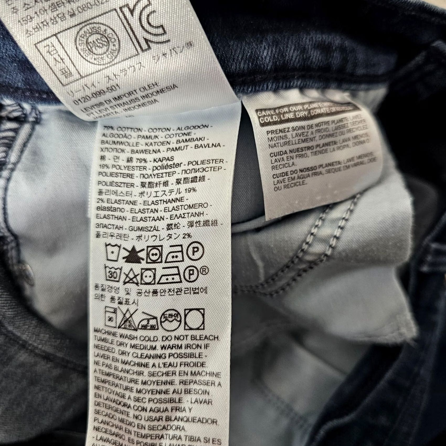 Levi's VINTAGE? No. Levi's 505 Womens Straight Jeans Blue Denim Size 30 Regular 5-Pocket Mid Rise Adult Womens Jeans Size 30" / US 8 / IT 44 - 5 Thumbnail