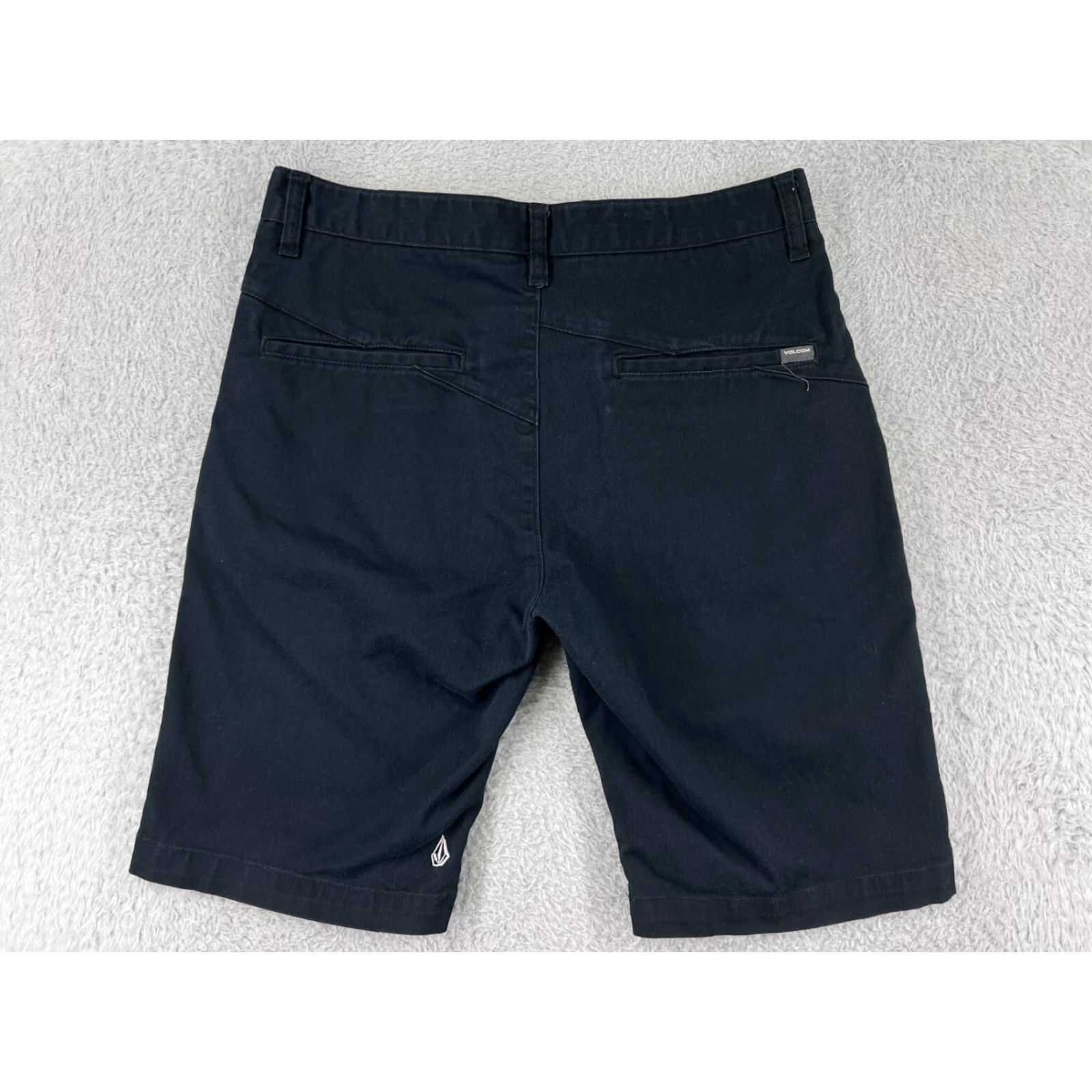 Volcom Volcom Men Shorts 30 Black Cotton Blend Twill Chino Skate Casual Inseam 10" Rise Mid 10-12" 5-Pocket Logo Size US 30 / EU 46 - 2 Thumbnail