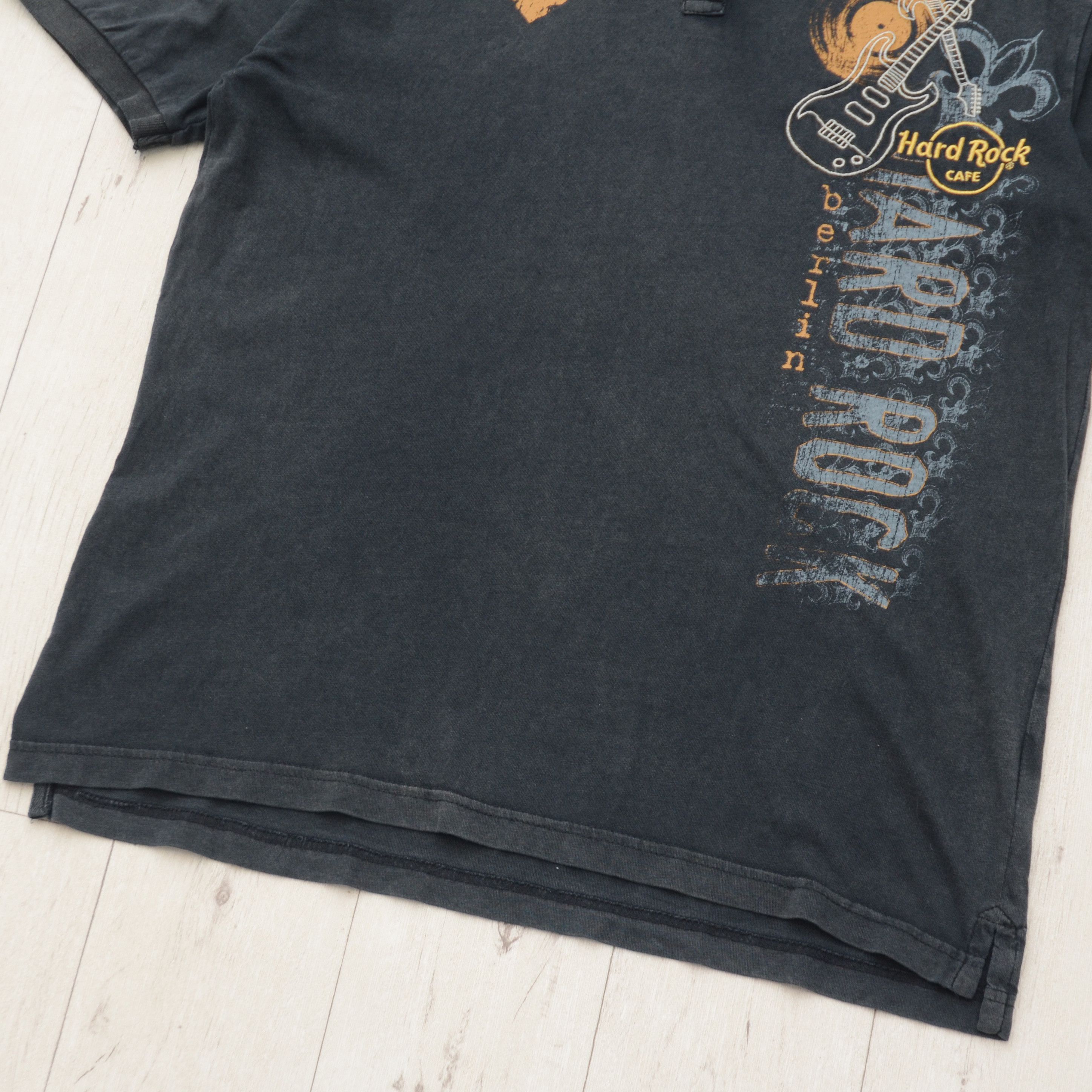 Band Tees × Hard Rock Cafe × Vintage Hard Rock Cafe Berlin Polo Vintage Guitar Print Distressed Size US XL / EU 56 / 4 - 4 Thumbnail