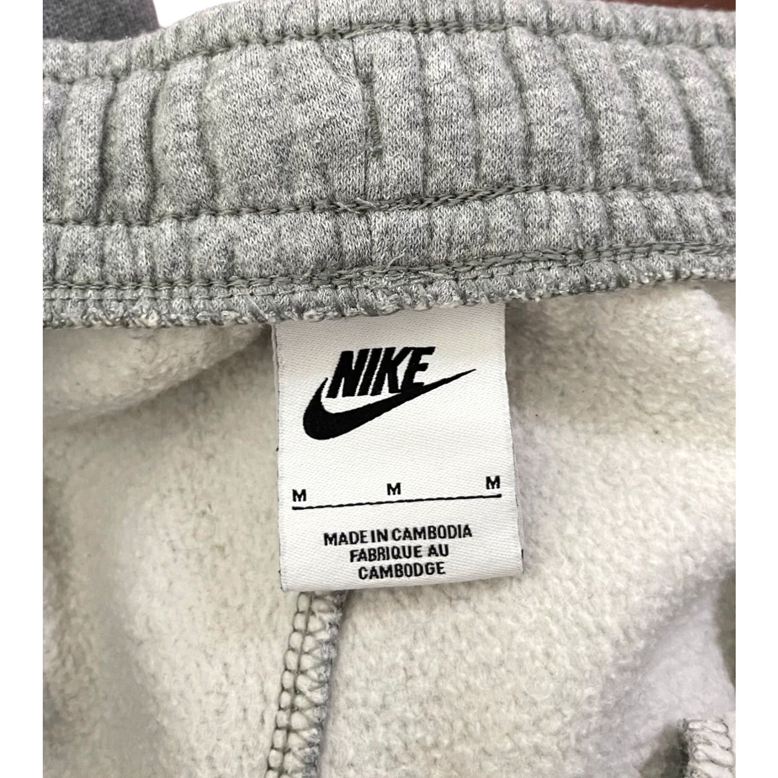 Nike Men’s Sportswear Medium Cargo Jogger Sweatpants Gray Fleece Tapered Taper Nike Fleece