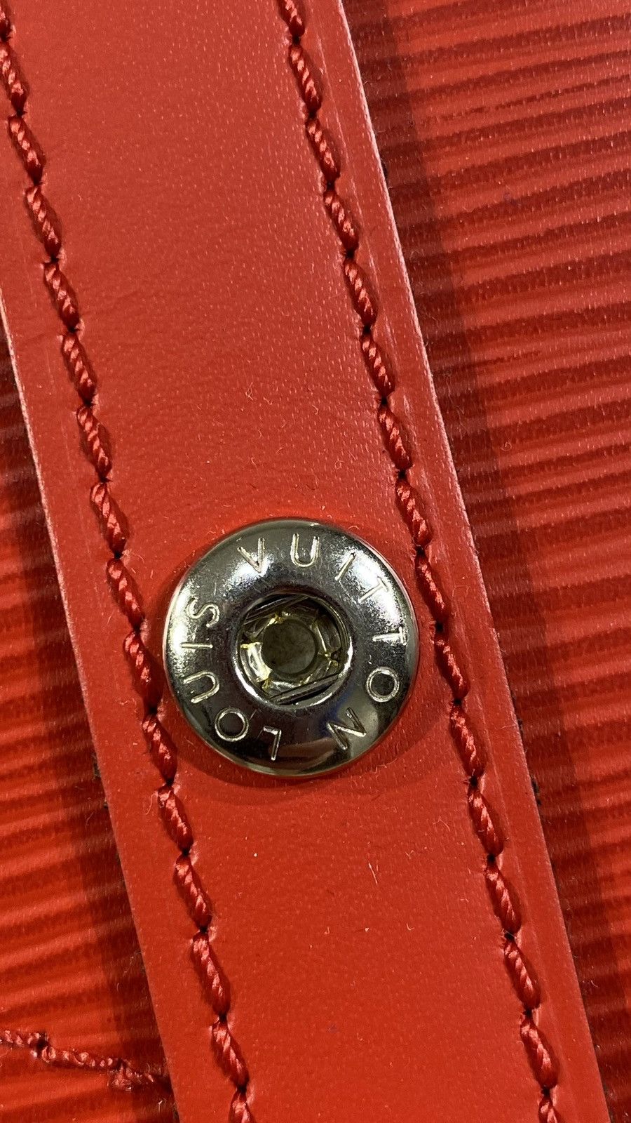 Louis Vuitton × Supreme Louis Vuitton X SUPREME Christopher backpack Red EPI Leather Size ONE SIZE - 16 Thumbnail