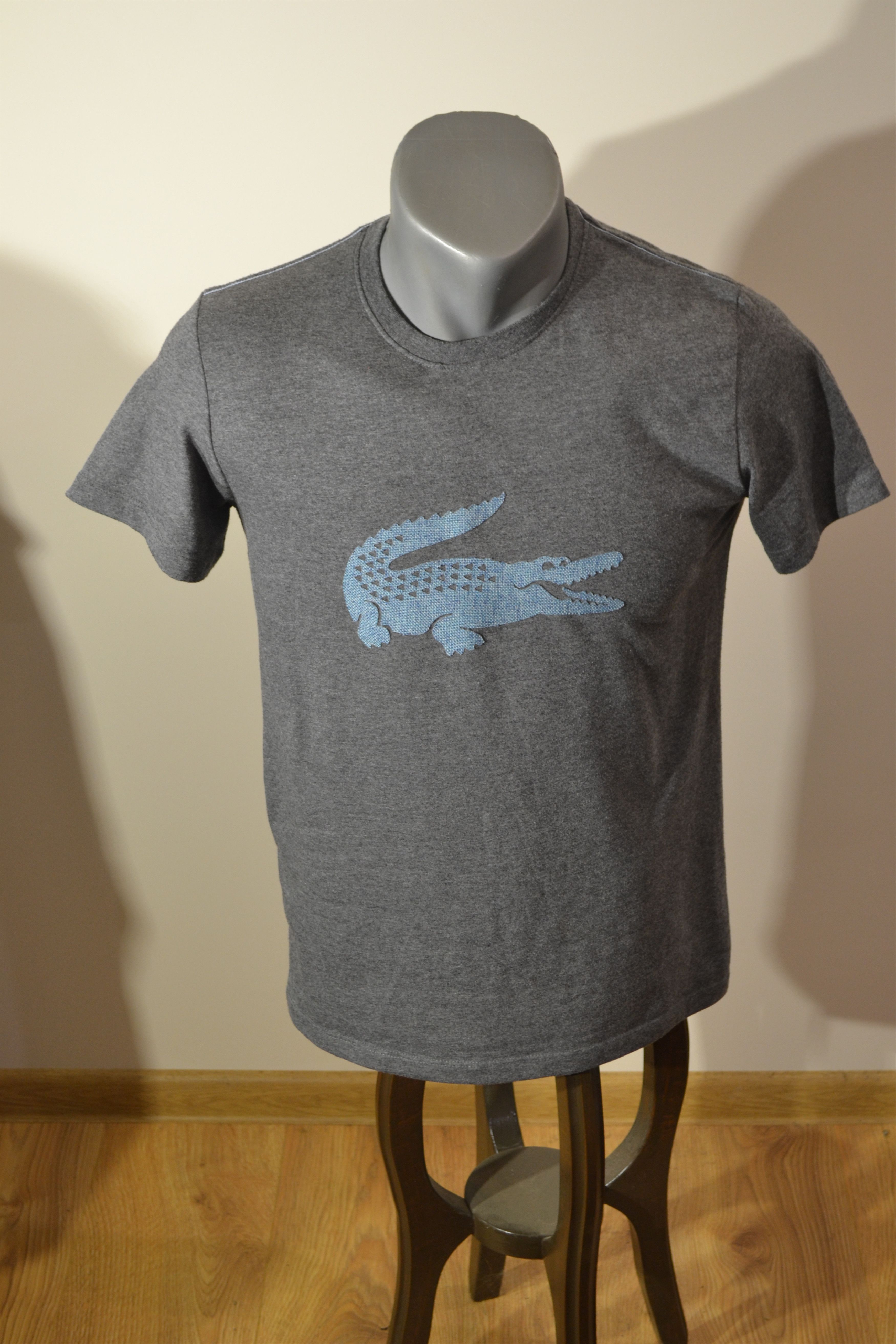 Lacoste Lacoste T-Shirt – Size S – Gray with Blue Crocodile Logo Size US S / EU 44-46 / 1 - 2 Thumbnail