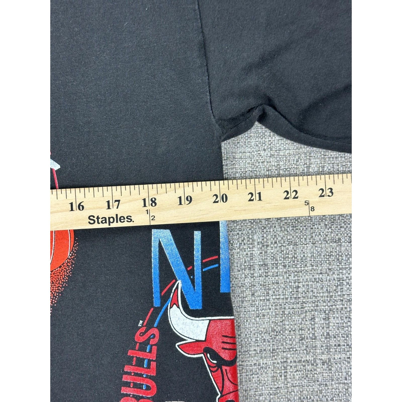 Salem Sportswear Chicago Bulls Shirt Sz L NBA Salem Wrap Around Double 90s Size US L / EU 52-54 / 3 - 4 Thumbnail
