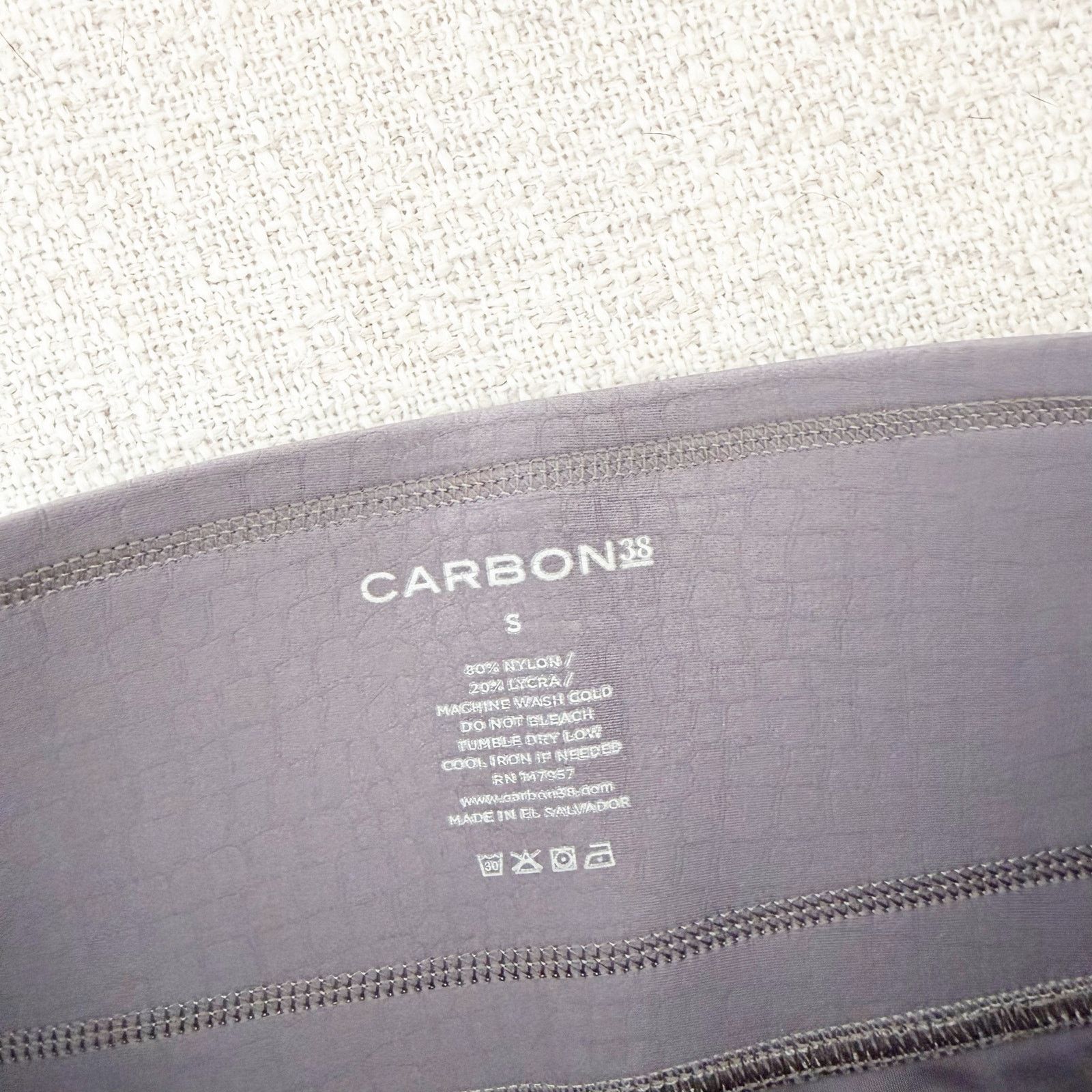 Other Carbon38 Gray Alligator Printed Leggings Sz S Size 27" / US 4 / IT 40 - 2 Thumbnail