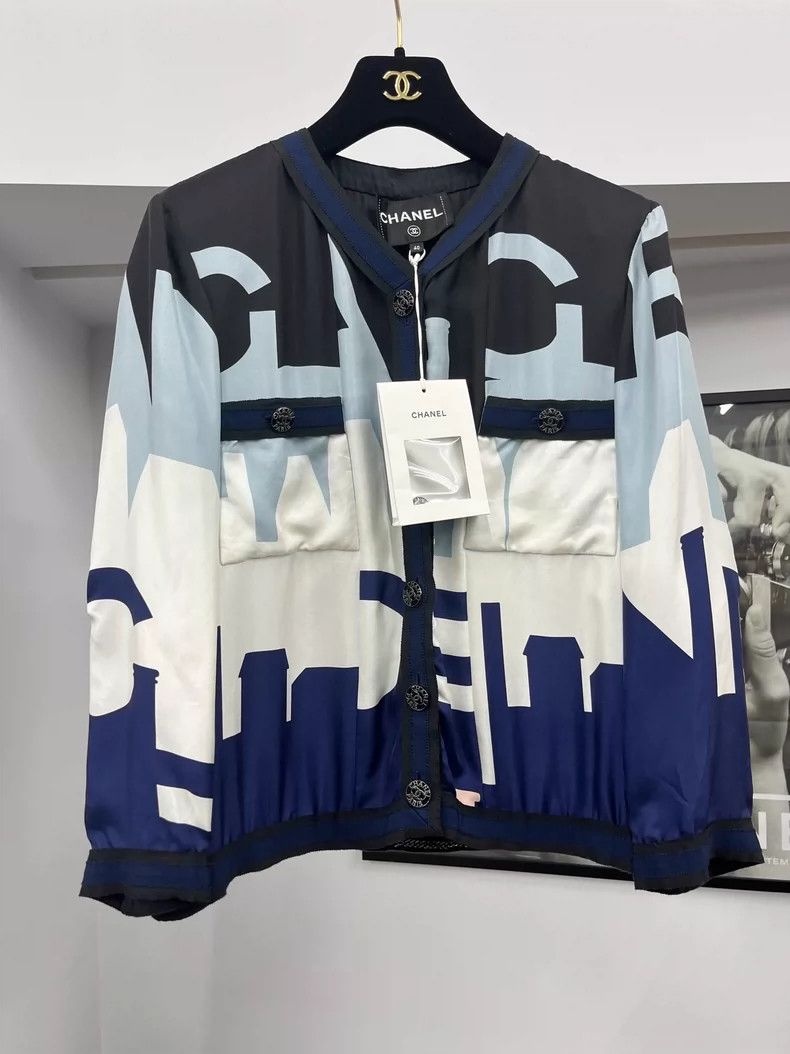 Chanel Chanel Silk Letter Design Jacket Size US M / EU 48-50 / 2 - 1 Thumbnail