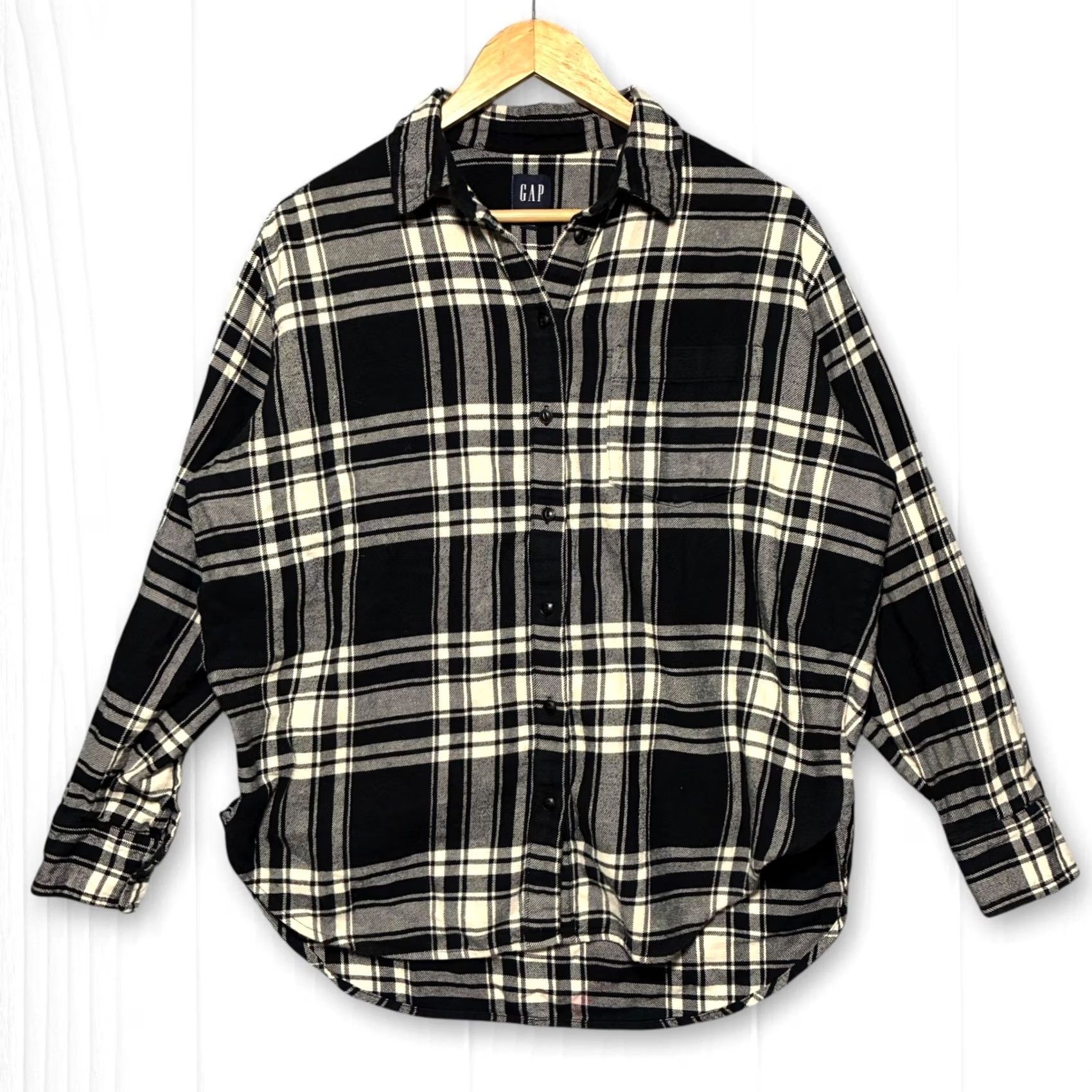 Gap GAP Black White Plaid Long Sleeve Button Down Flannel Oversized Shirt Women S Size S / US 4 / IT 40 - 2 Thumbnail