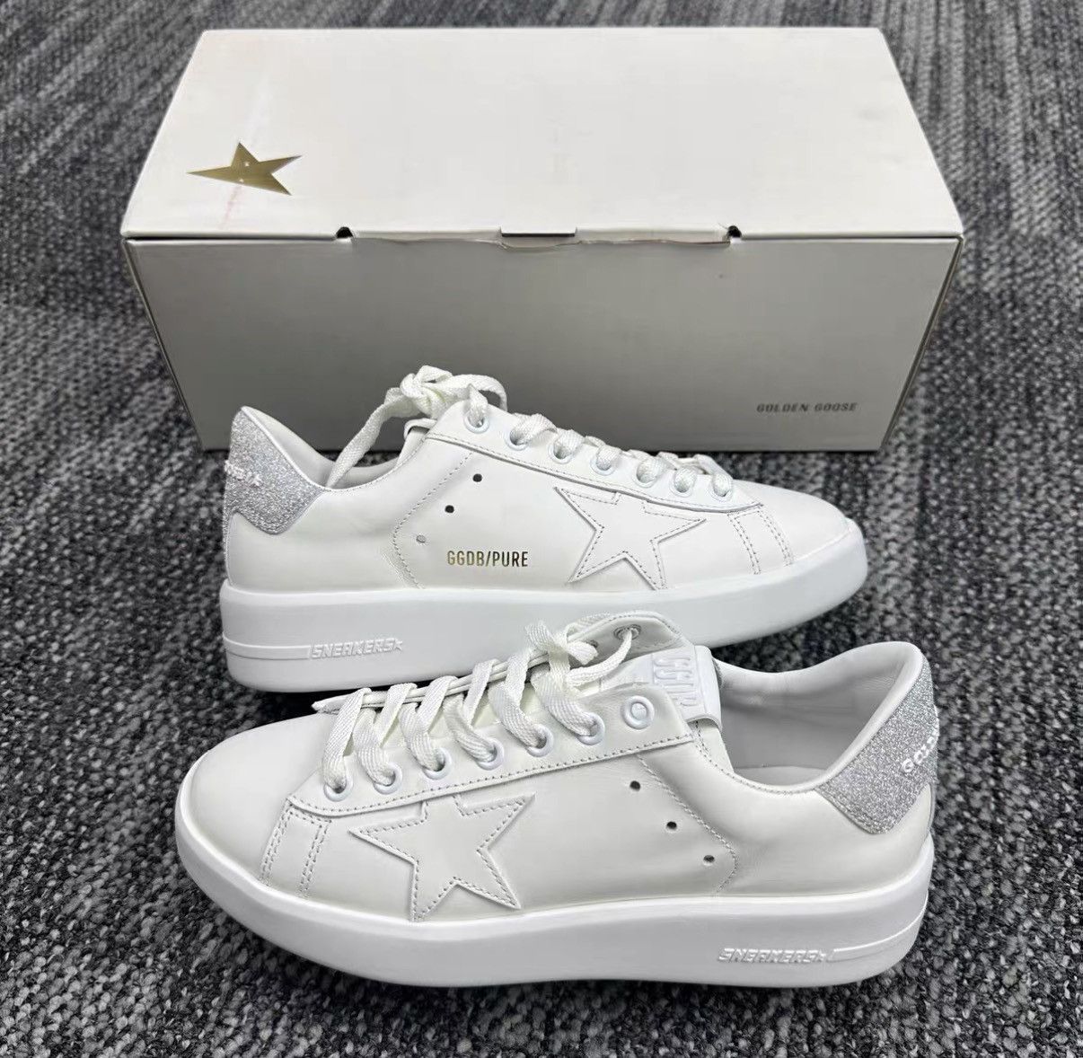 Golden Goose Golden Goose Purestar Leather Low-Top Sneakers J42 Size US 5 / IT 35 - 4 Thumbnail