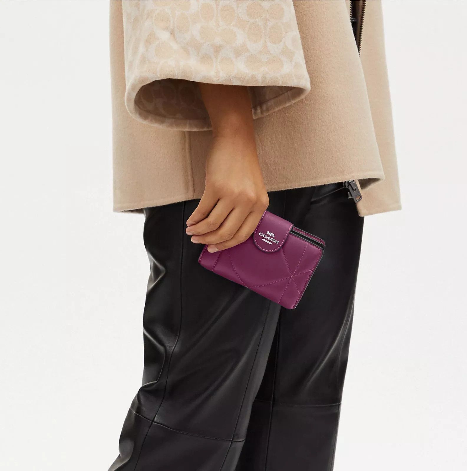 Coach Medium Corner Zip Wallet With Puffy Diamond Quilting CM997 Size ONE SIZE - 4 Thumbnail