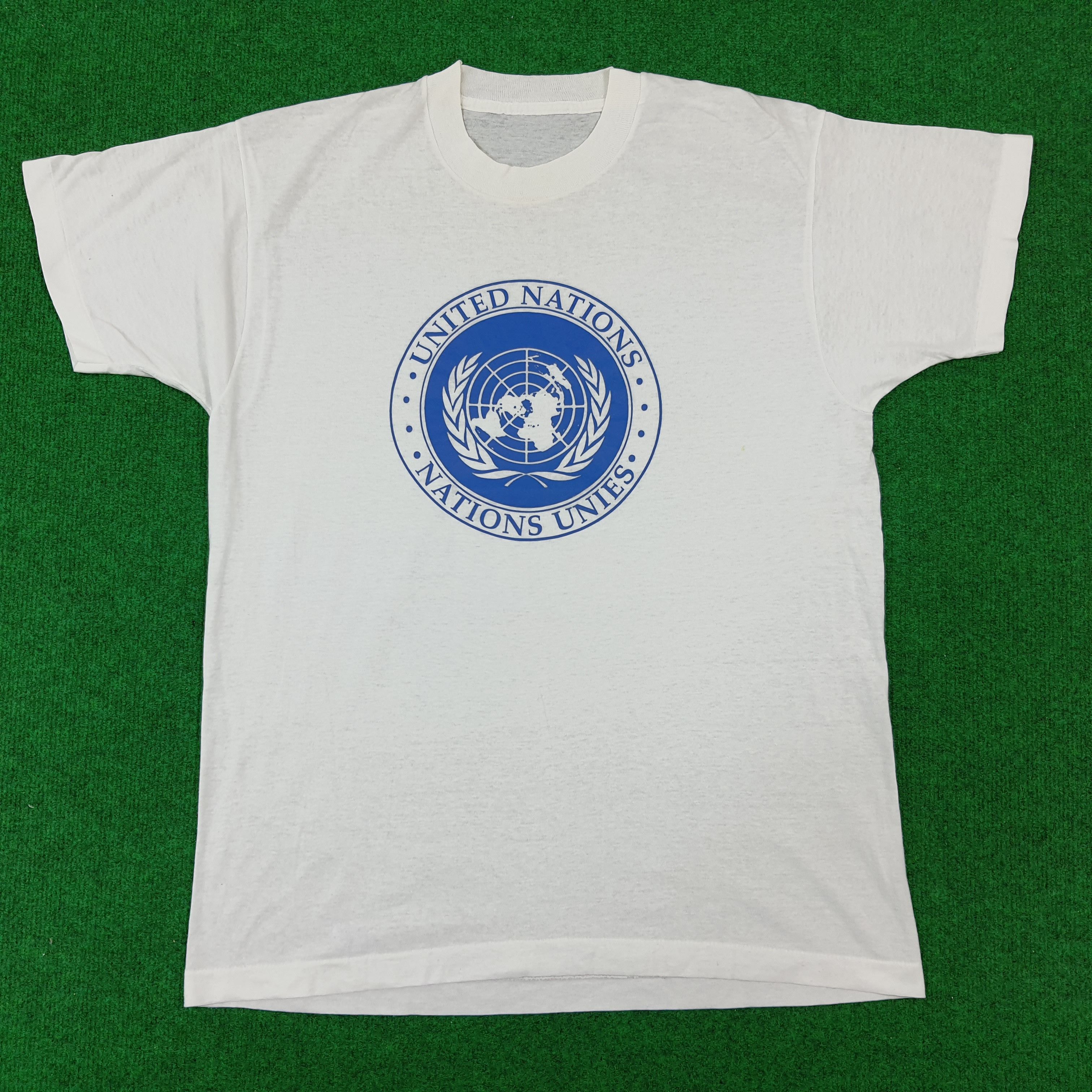 Vintage Vintage United Nations United Unies Tshirt Size US M / EU 48-50 / 2 - 1 Thumbnail