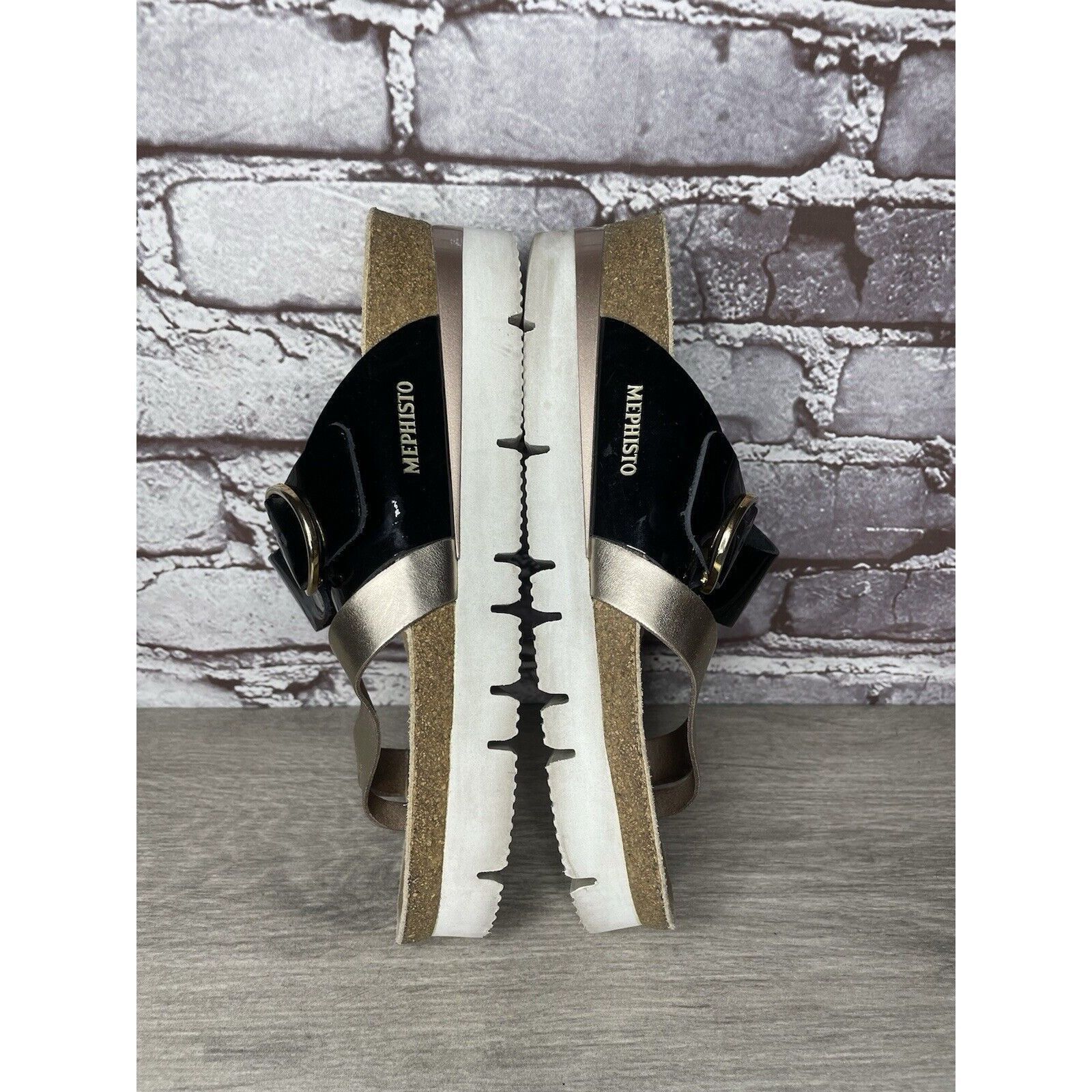 Mephisto Mephisto Silver Leather Black Patent Toe Strap Cork Wedge Sa Size US 8 / IT 38 - 16 Thumbnail