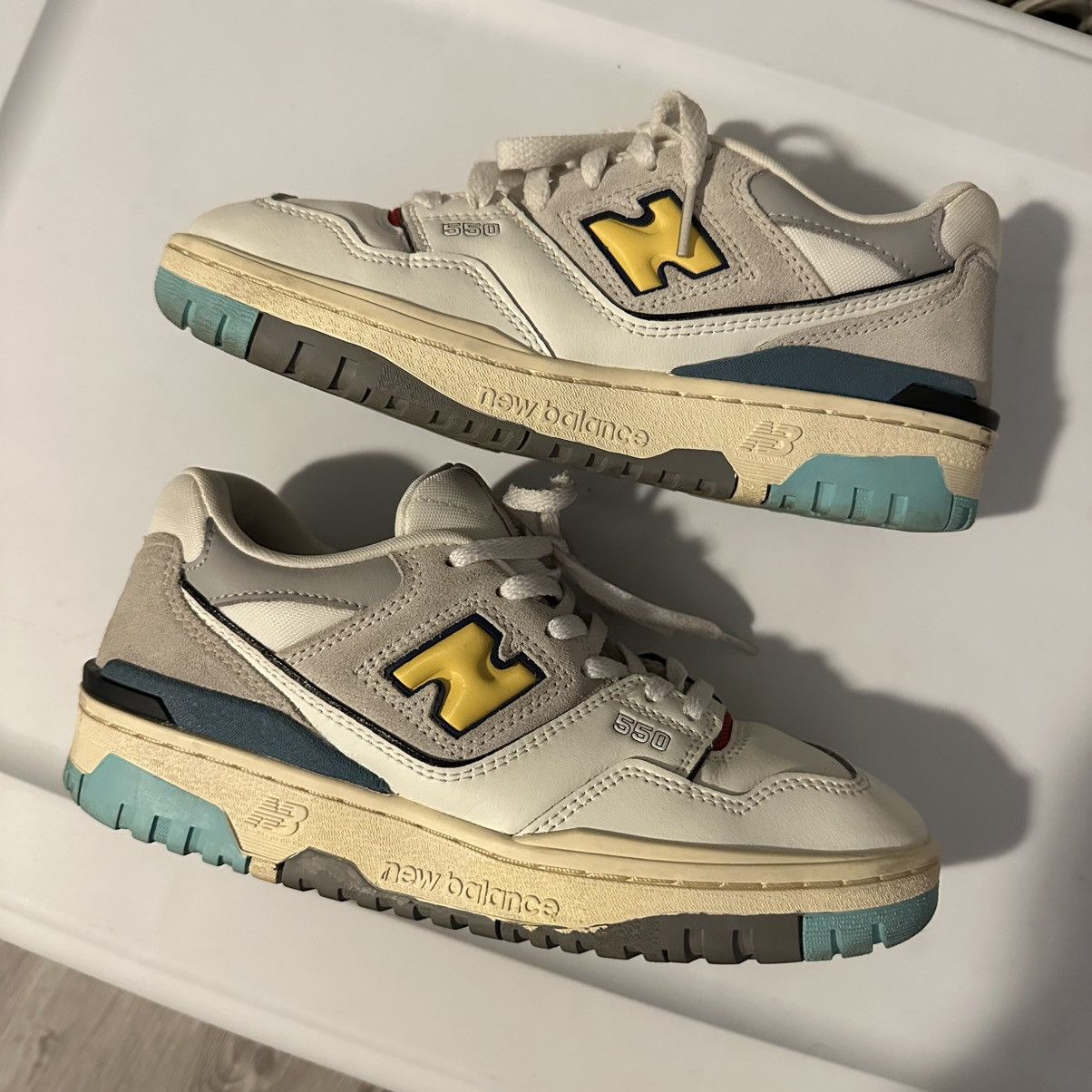 New Balance 550 Sea Salt Yellow Men's Size White/Blue