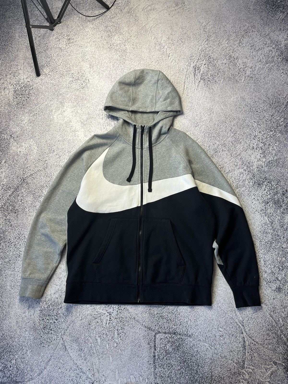 Nike Vintage Nike Big Swoosh Logo Zip Hoodie Y2K Size US XL / EU 56 / 4 - 2 Thumbnail
